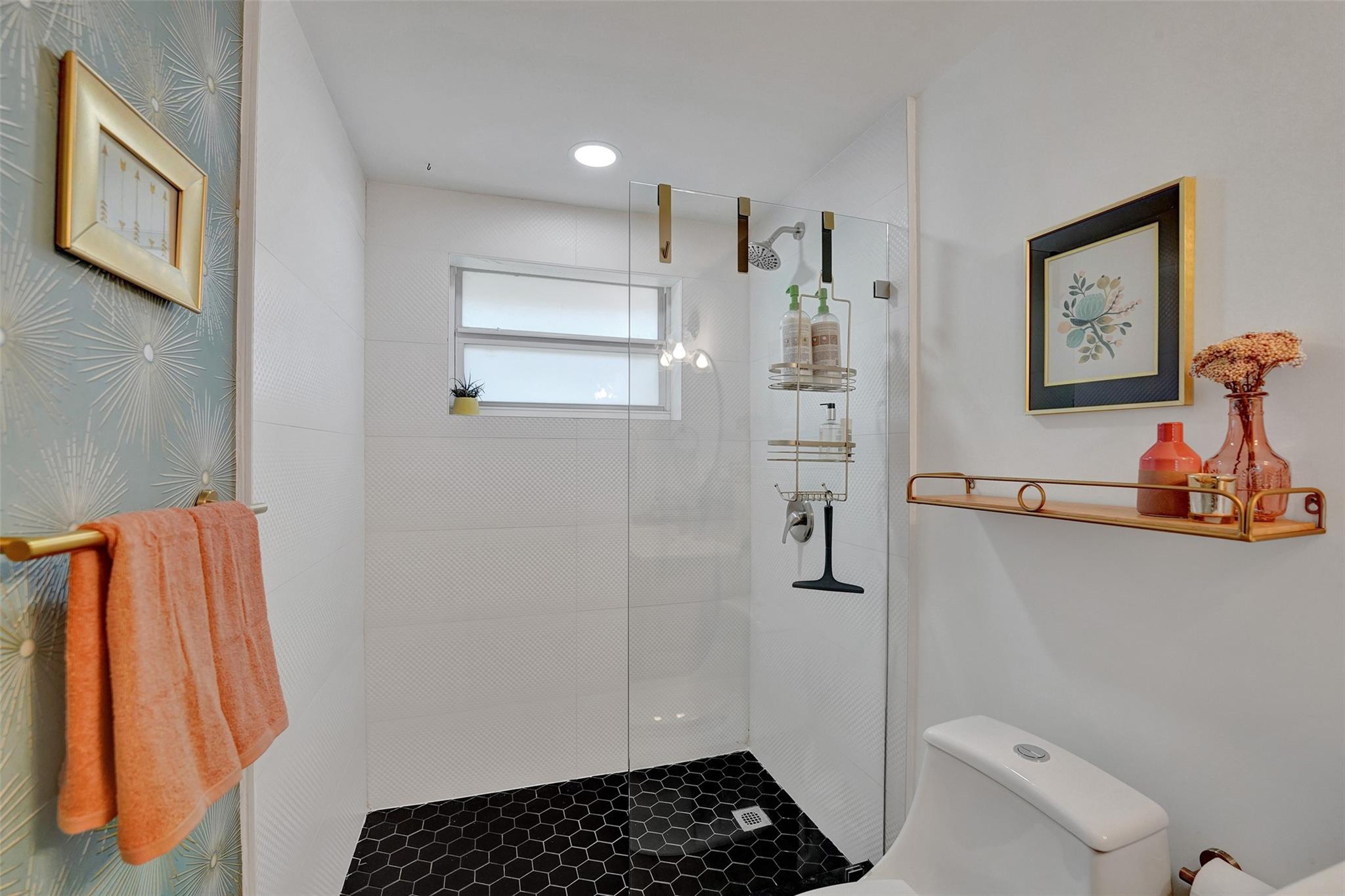 2513 Whale Harbor Ln Property Photo 32