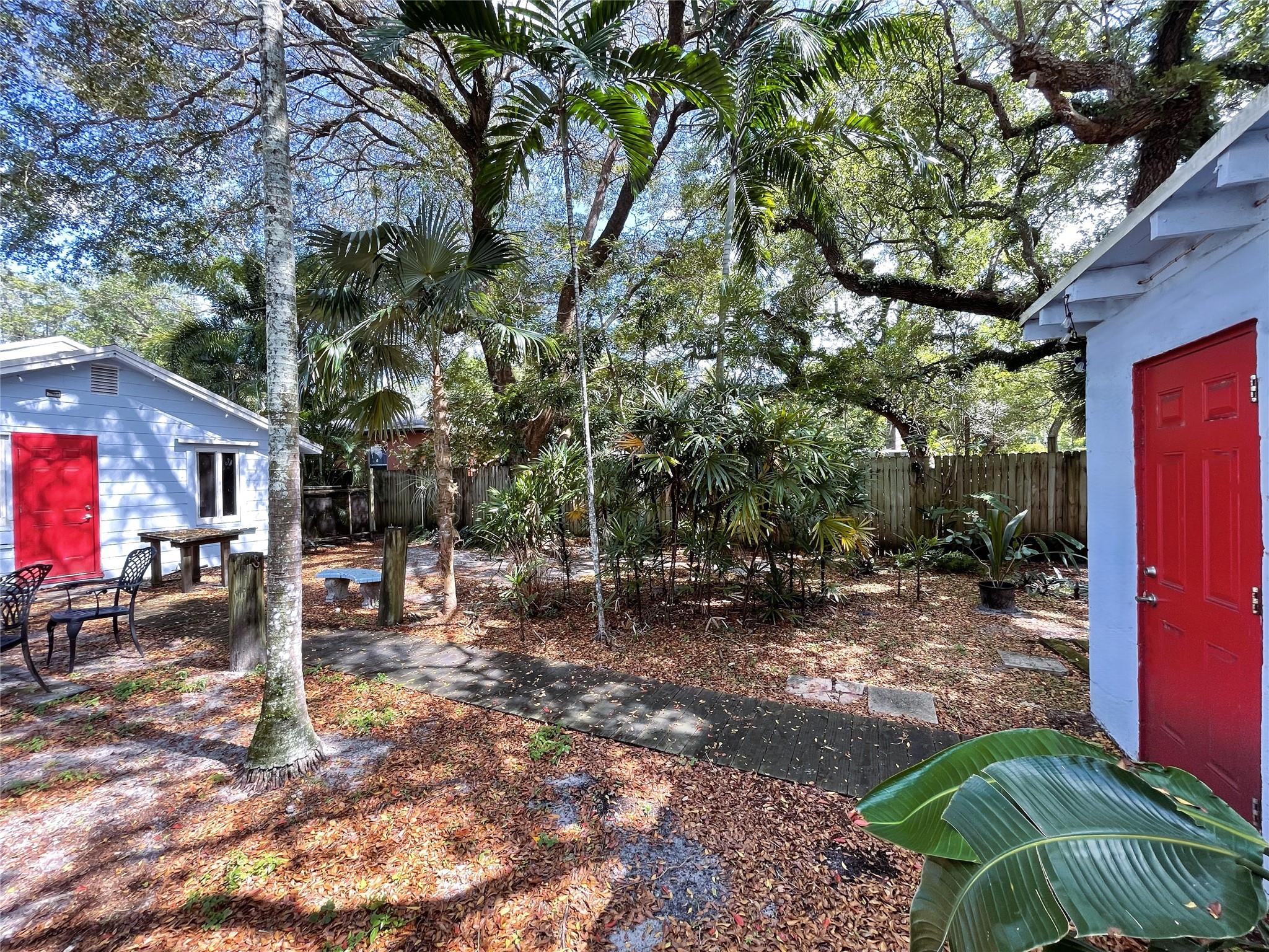 1015 Sw 15th Ter Property Photo 28