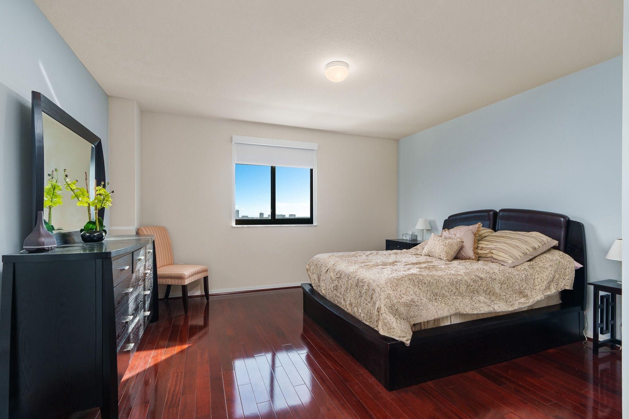 110 N Federal Hwy 1012 Property Photo 8