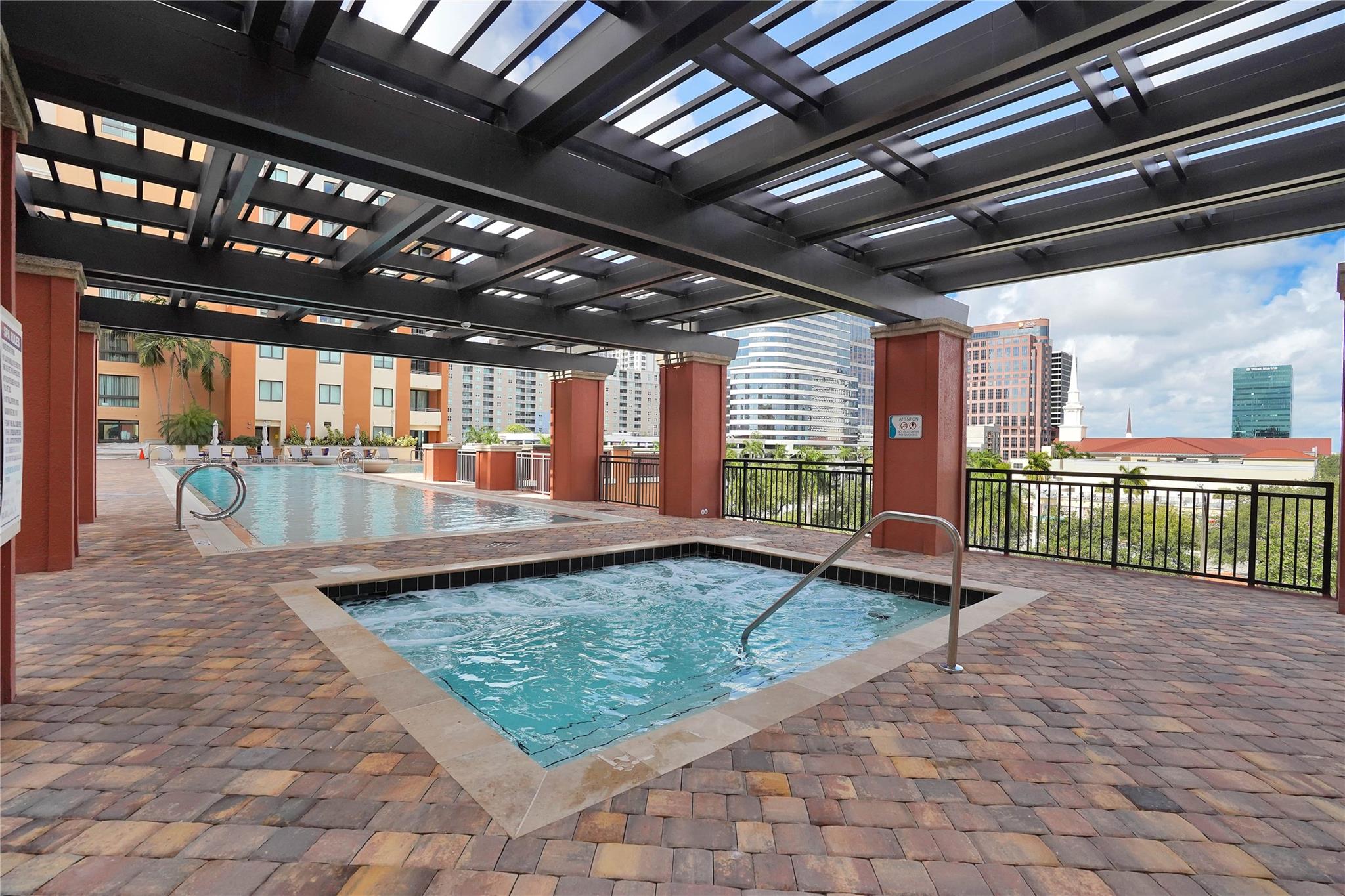 110 N Federal Hwy 1012 Property Photo 16