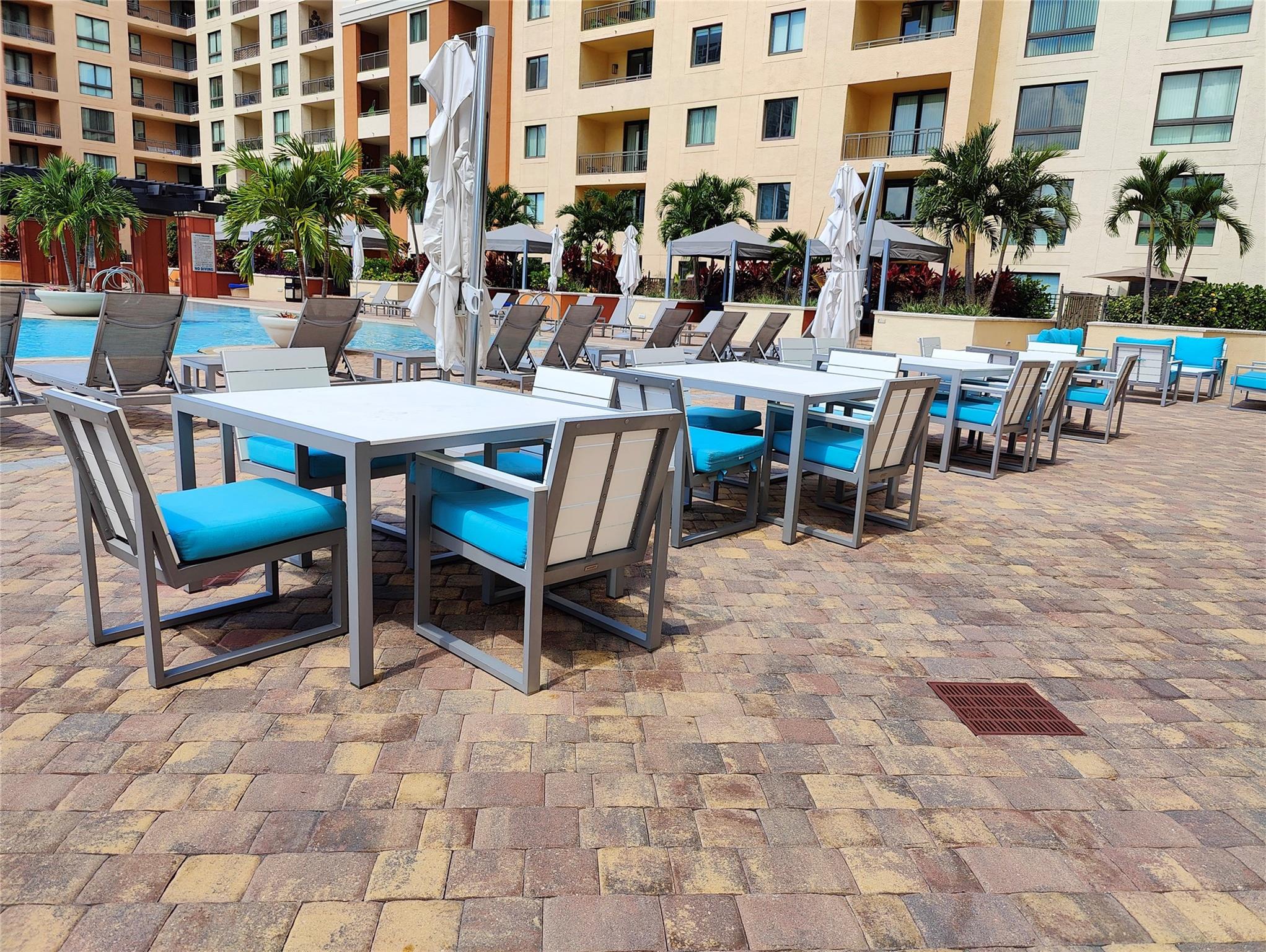 110 N Federal Hwy 1012 Property Photo 17