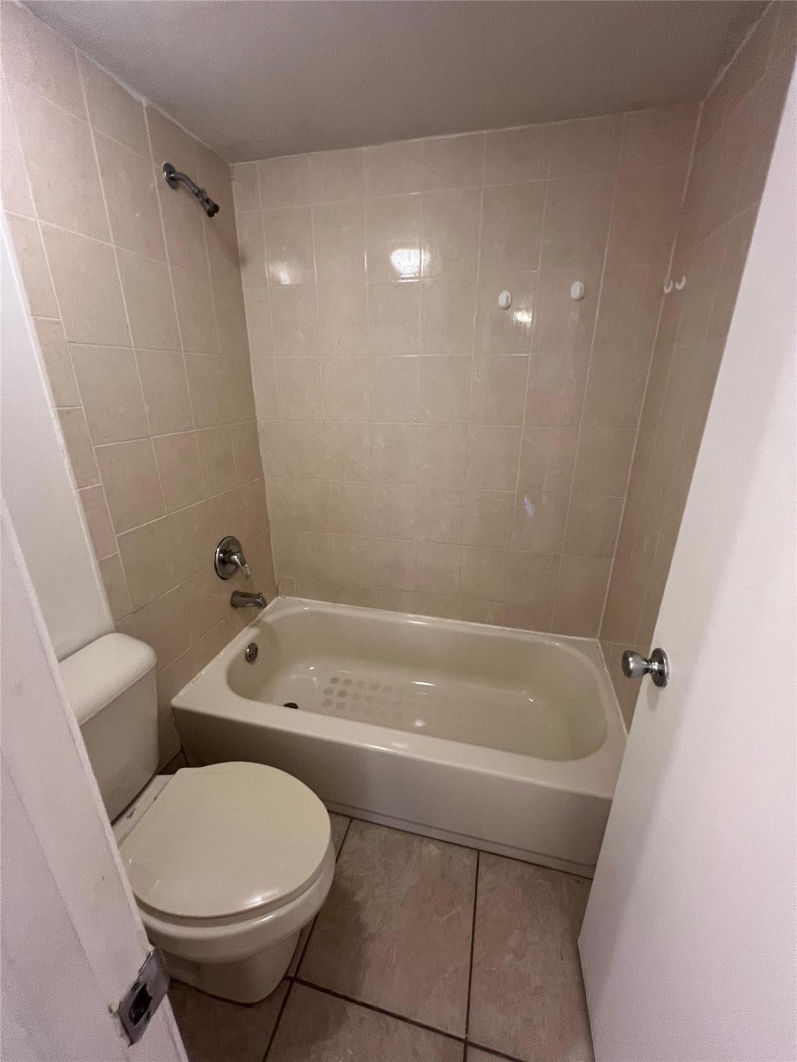 F10504398 Property Photo 10