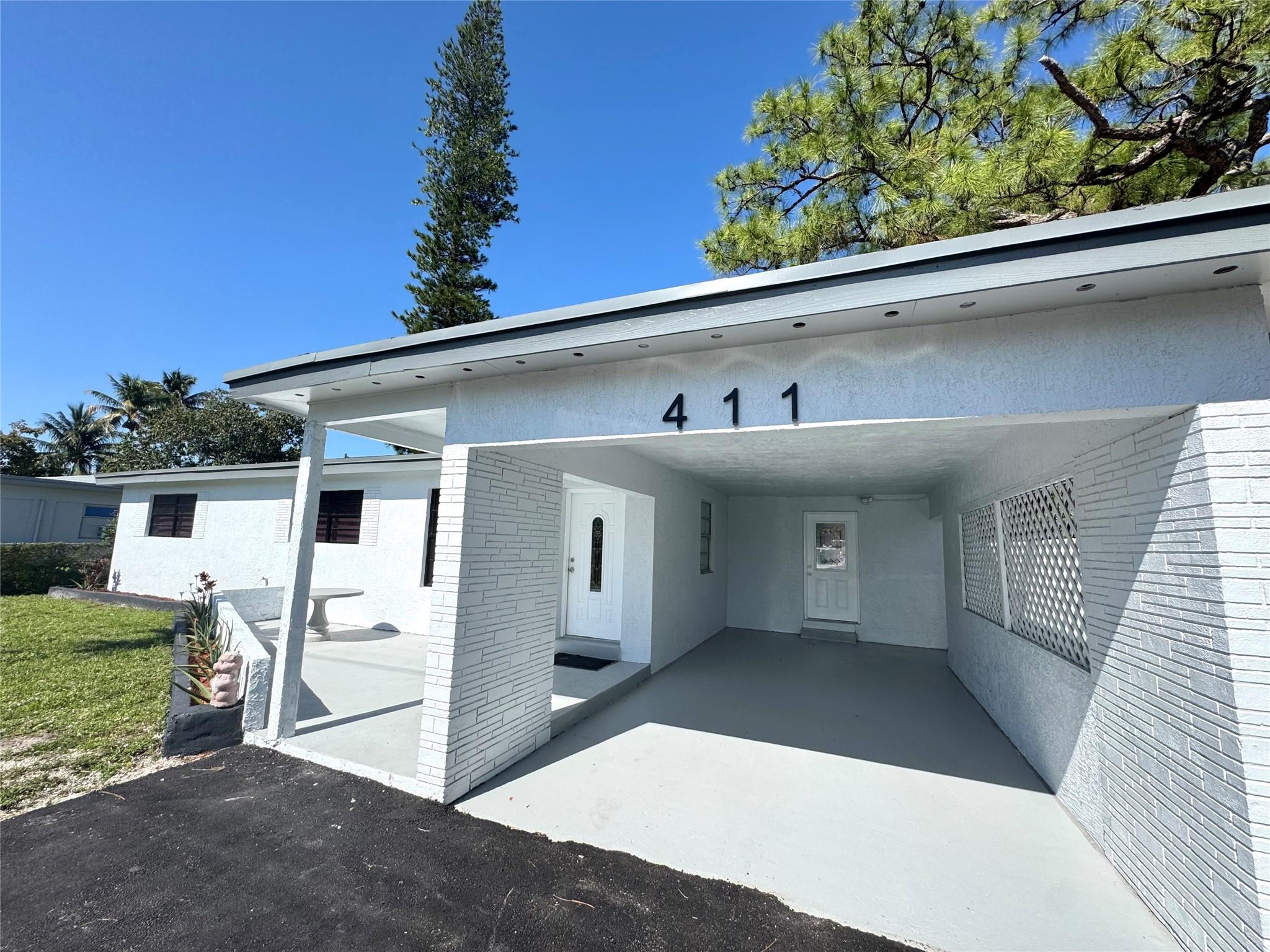 411 Sw 31 Ave Property Photo 4