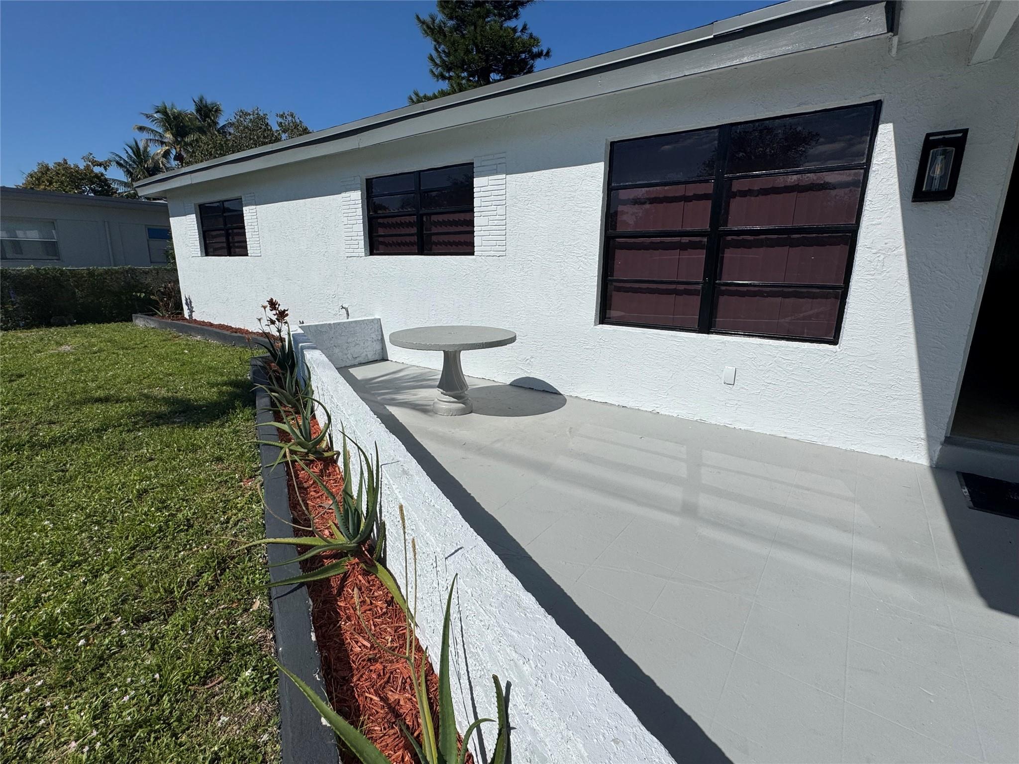 411 Sw 31 Ave Property Photo 5