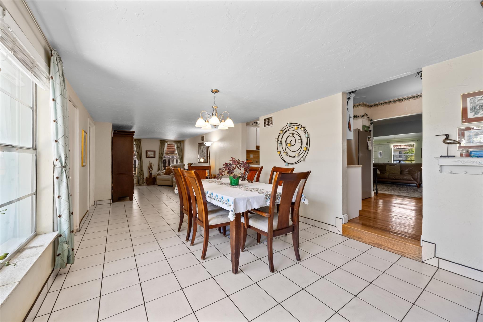 1617 Dewey Property Photo 15