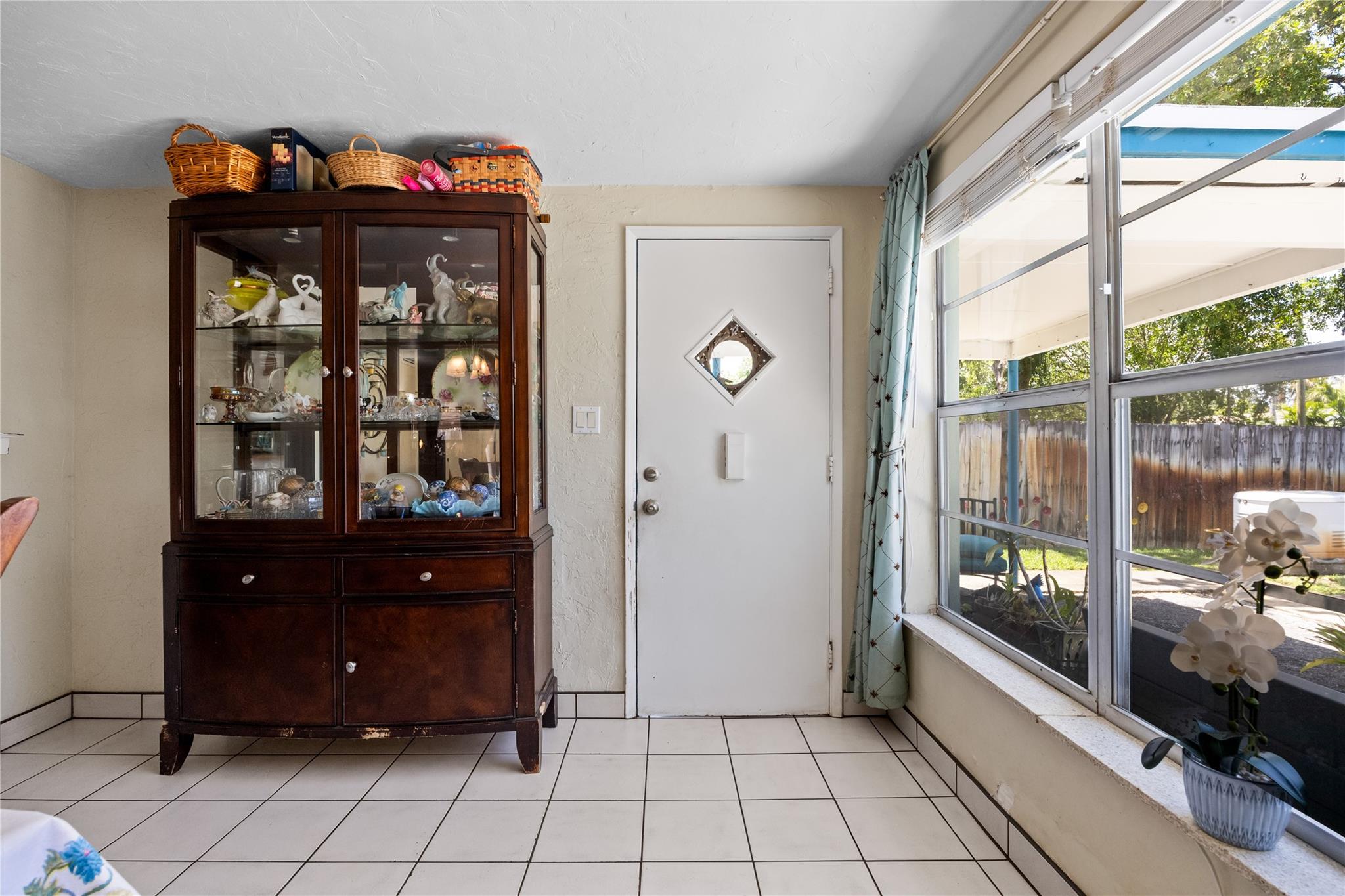 1617 Dewey Property Photo 17