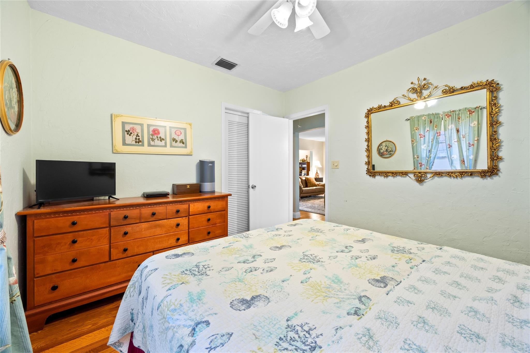 1617 Dewey Property Photo 34