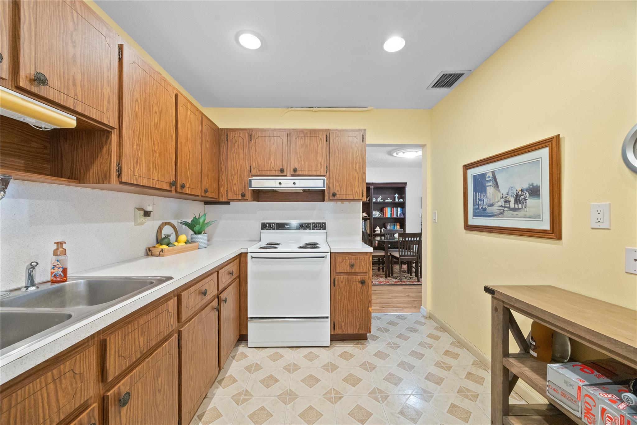 1617 Dewey Property Photo 42