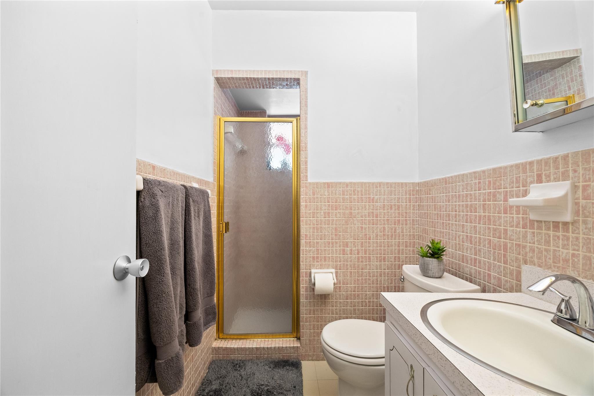 1617 Dewey Property Photo 46