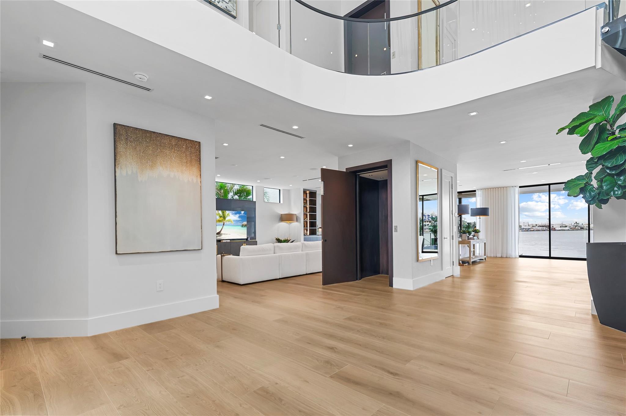 1957 Harbourview Dr Property Photo 15