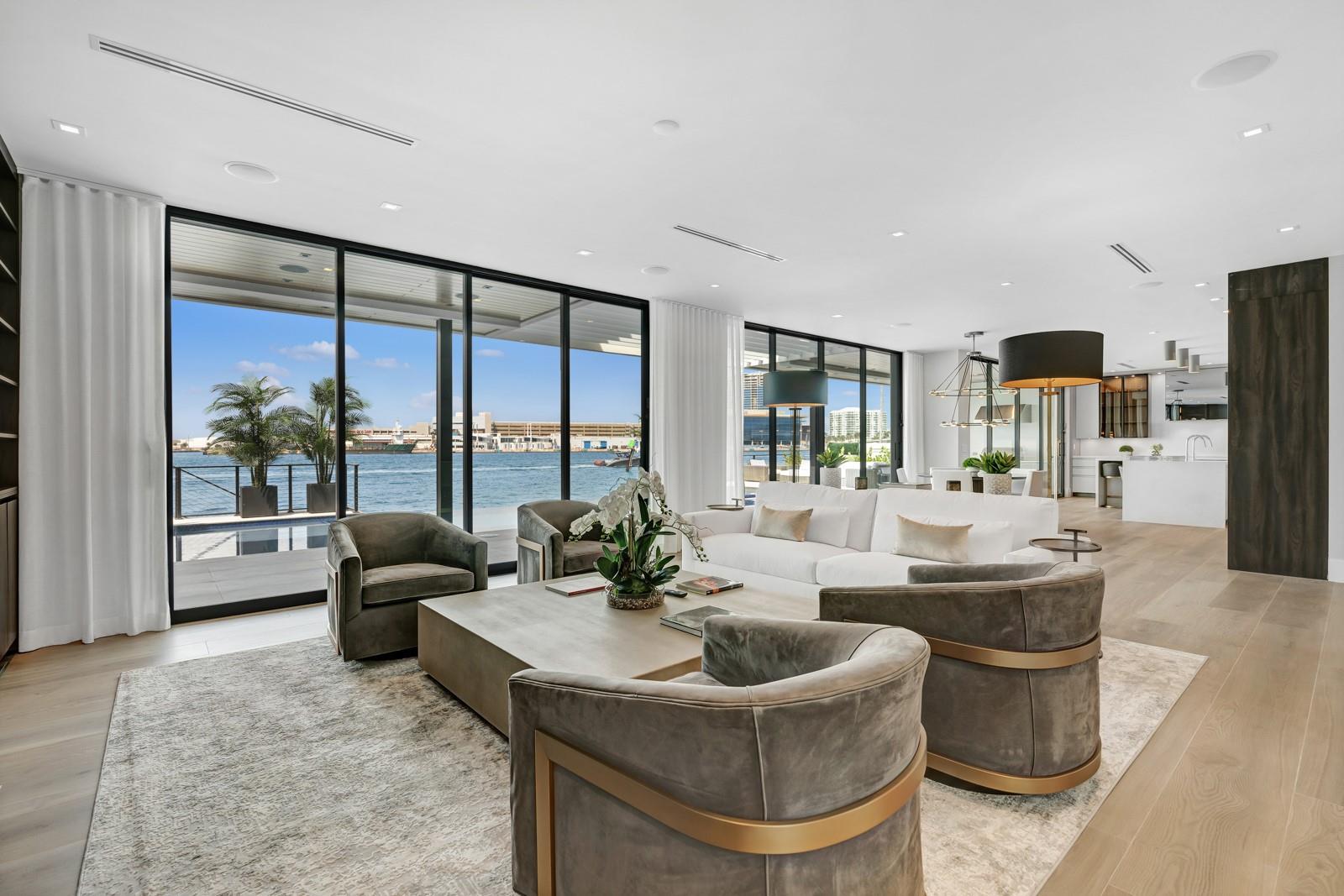 1957 Harbourview Dr Property Photo 21