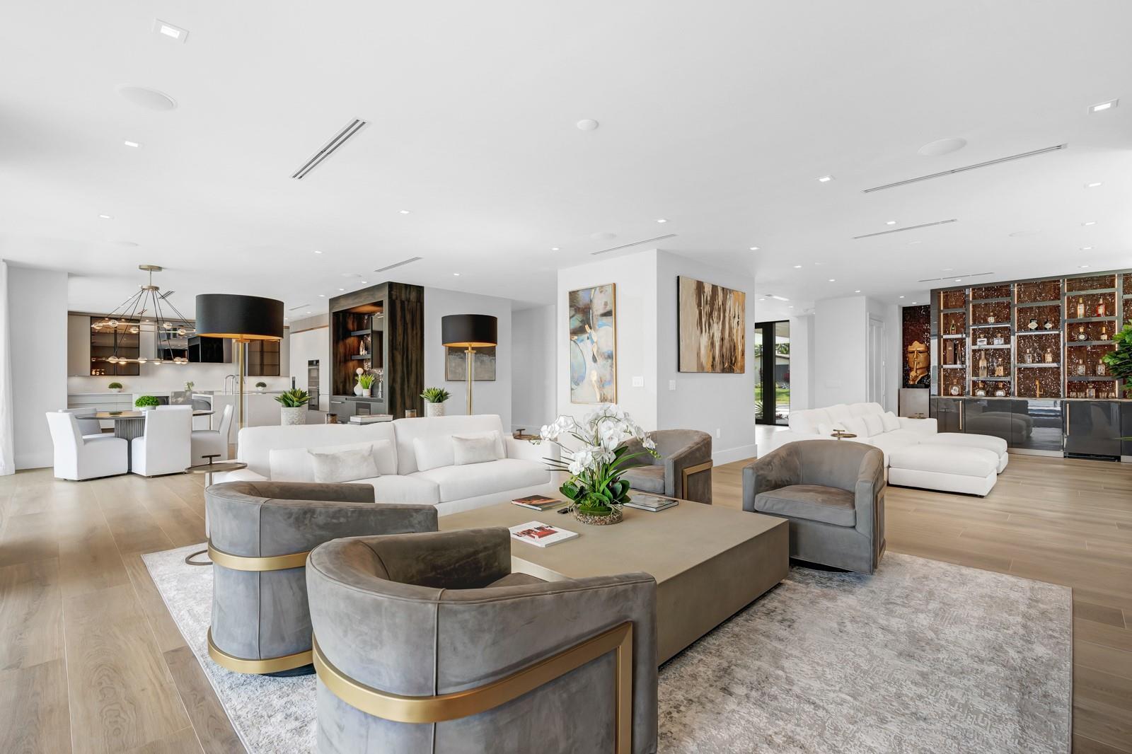 1957 Harbourview Dr Property Photo 22