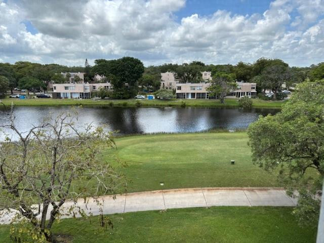 1811 Sabal Palm 405 Property Photo 4