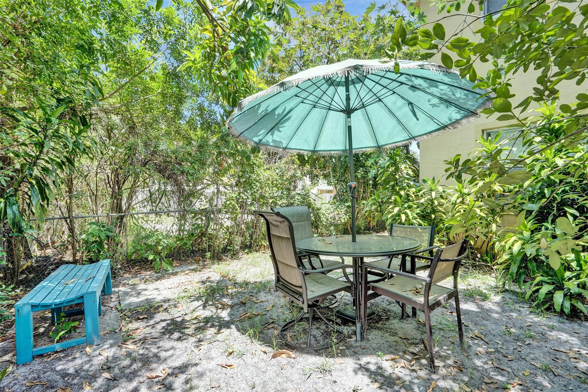 420 Se 18th Ct Property Photo 10