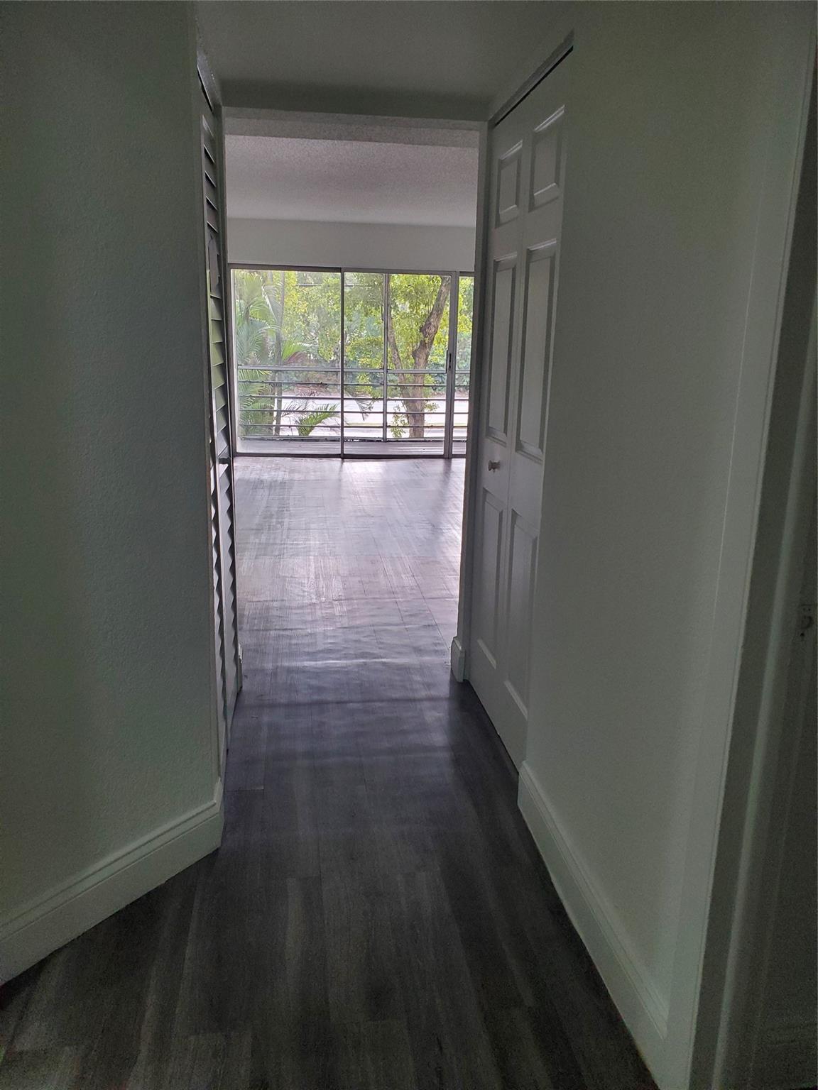 4205 N University Dr 211 Property Photo 4