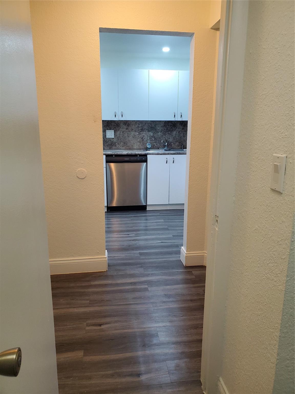 4205 N University Dr 211 Property Photo 7