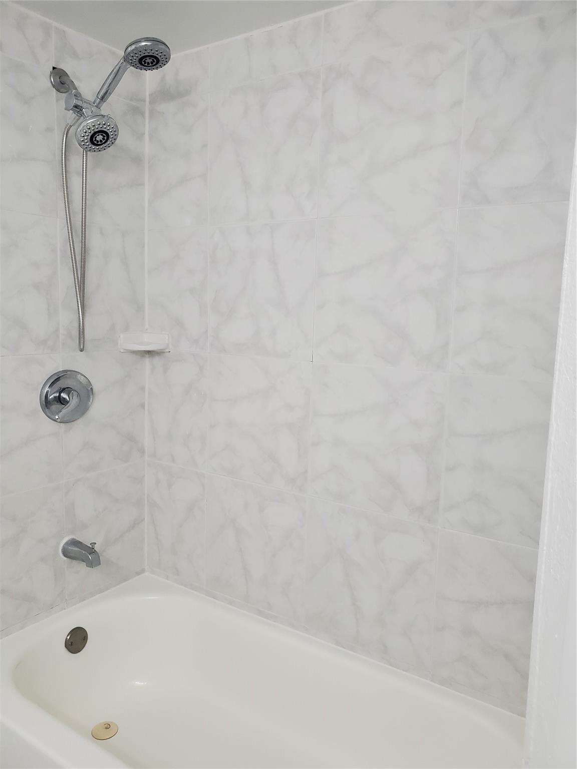 4205 N University Dr 211 Property Photo 12