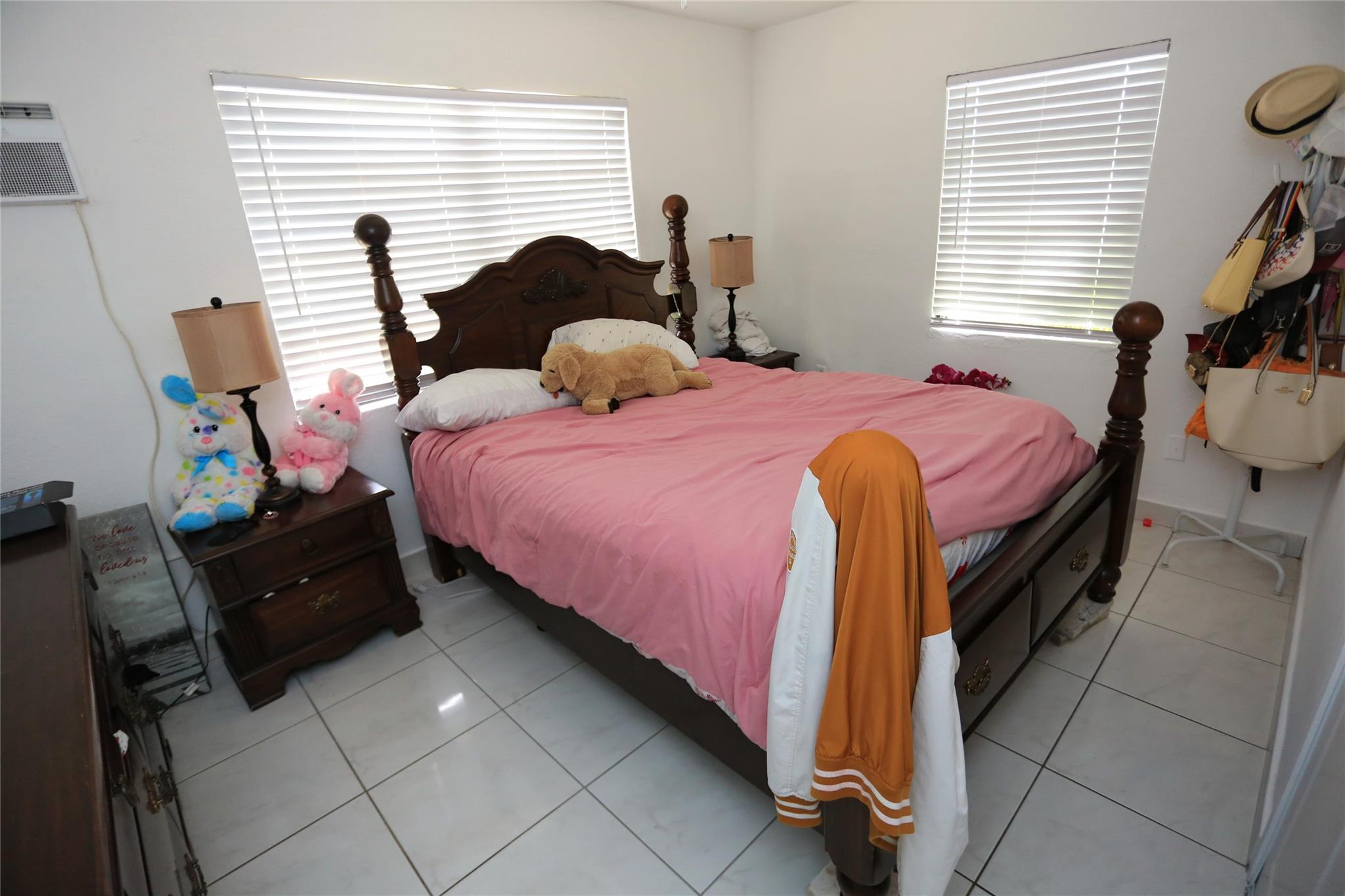 1021 Sw 24th Ave Property Photo 14