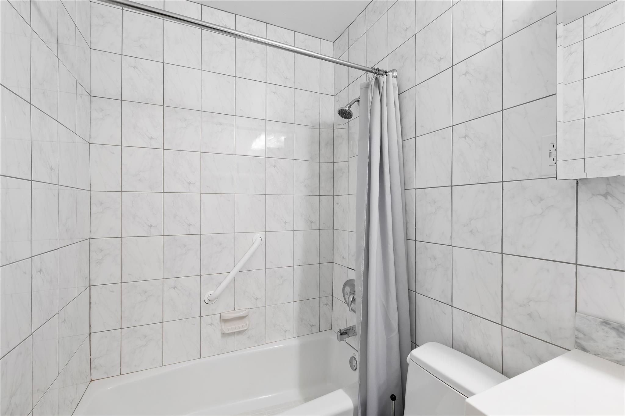 1612 Se 13 Property Photo 16