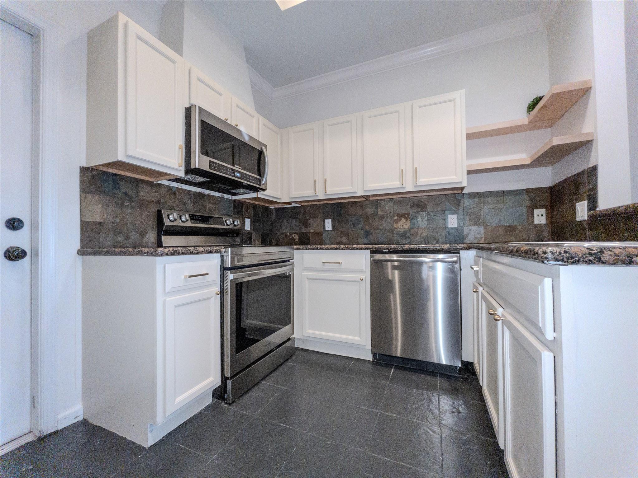 505 Sw 18th Ave 11 Property Photo 5