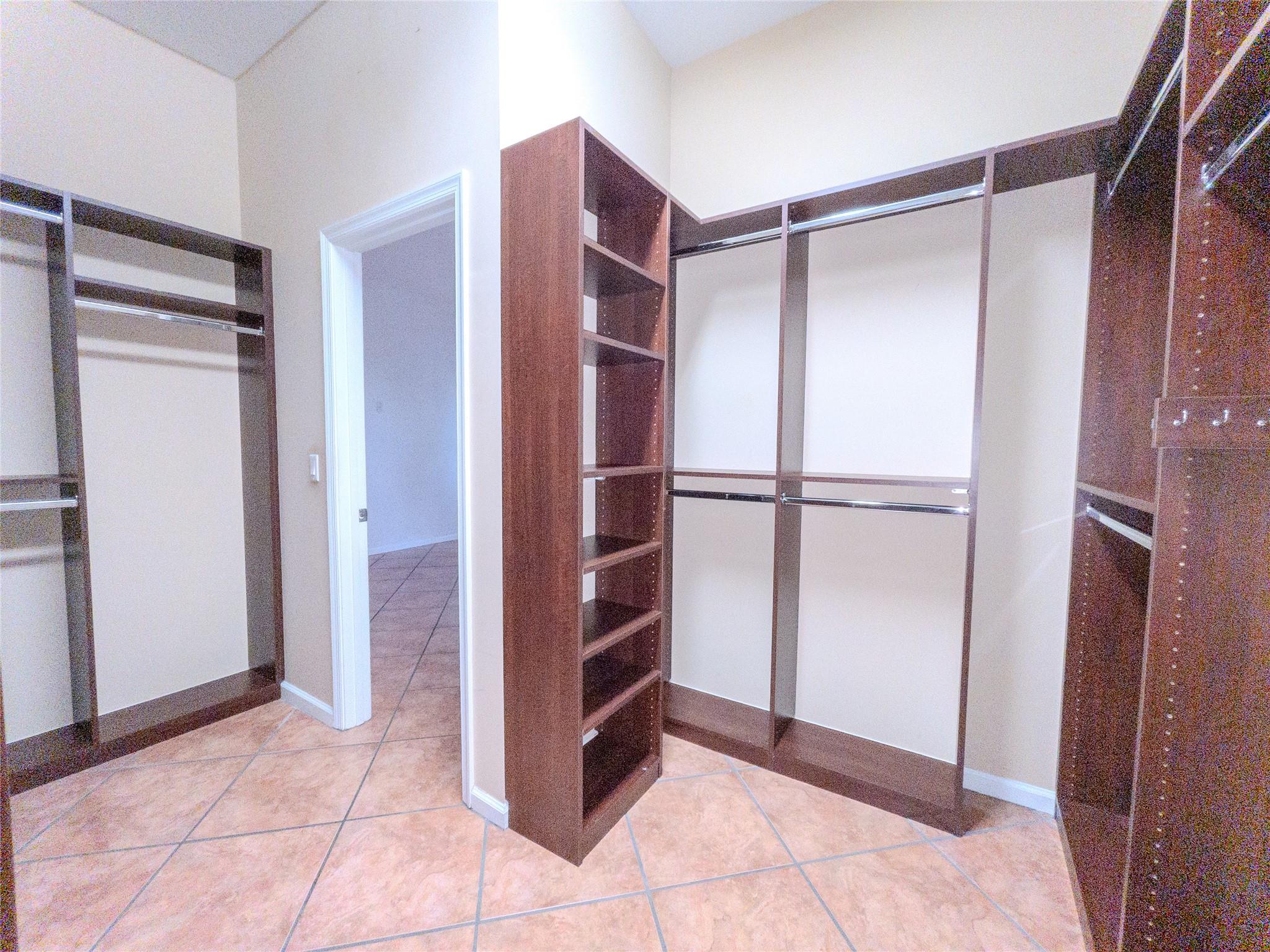 505 Sw 18th Ave 11 Property Photo 23