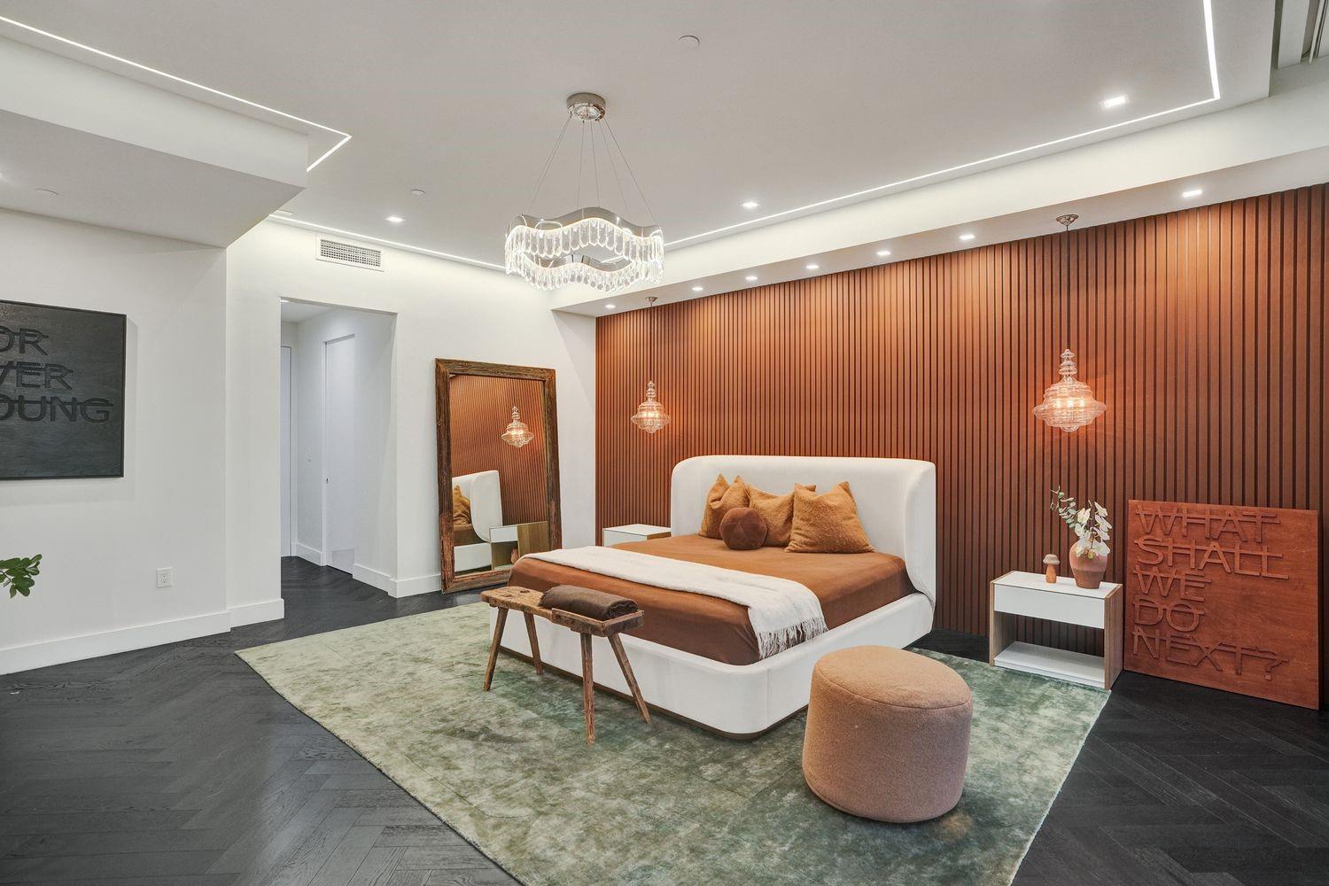 20 Isle Of Venice Dr, Penthouse 2 Property Photo 12