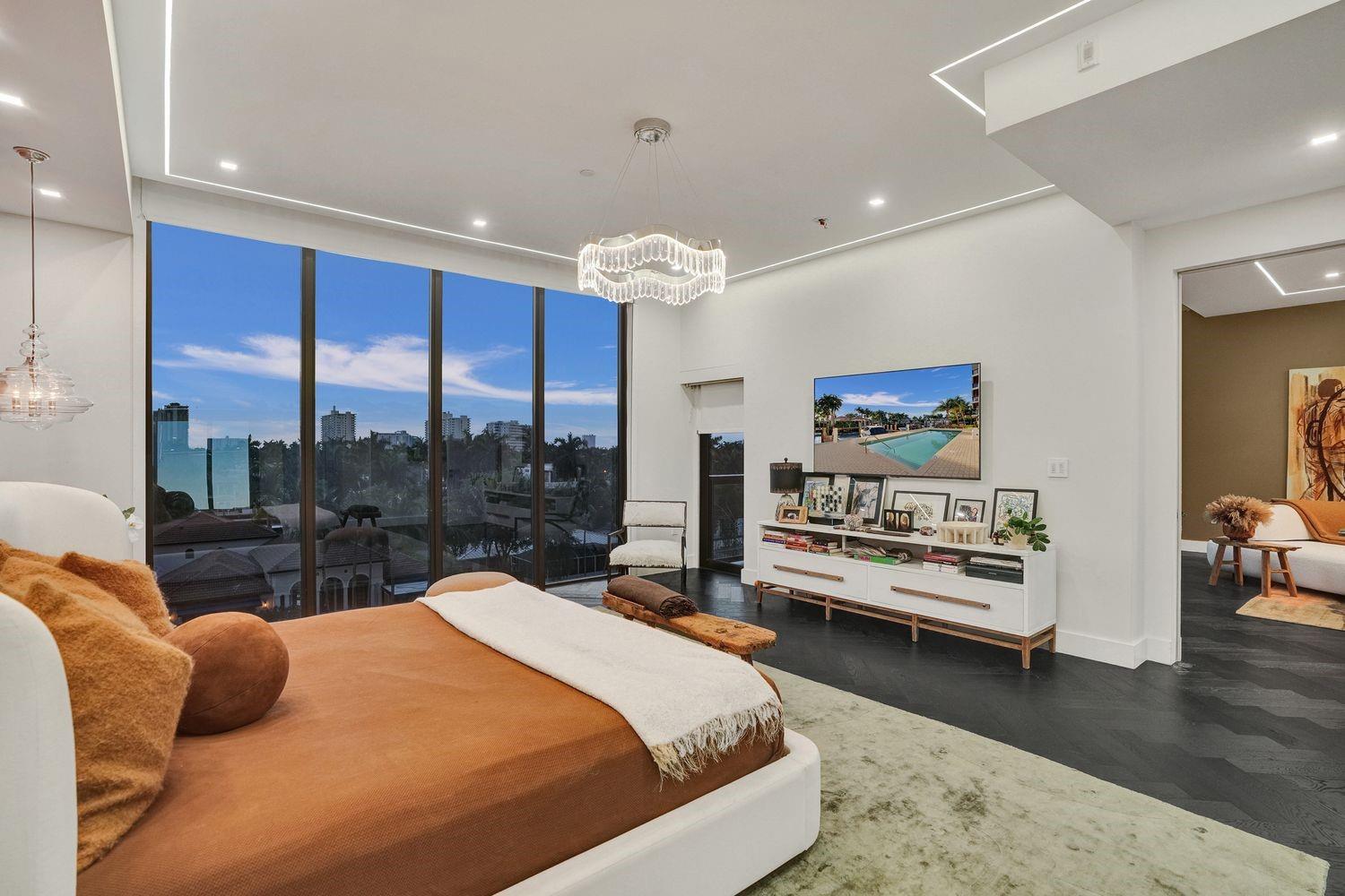 20 Isle Of Venice Dr, Penthouse 2 Property Photo 13