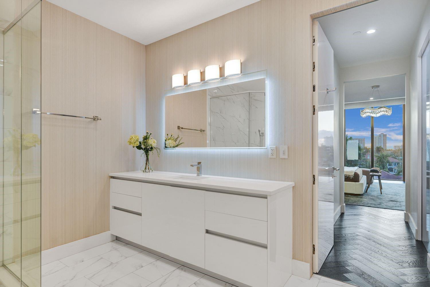 20 Isle Of Venice Dr, Penthouse 2 Property Photo 17