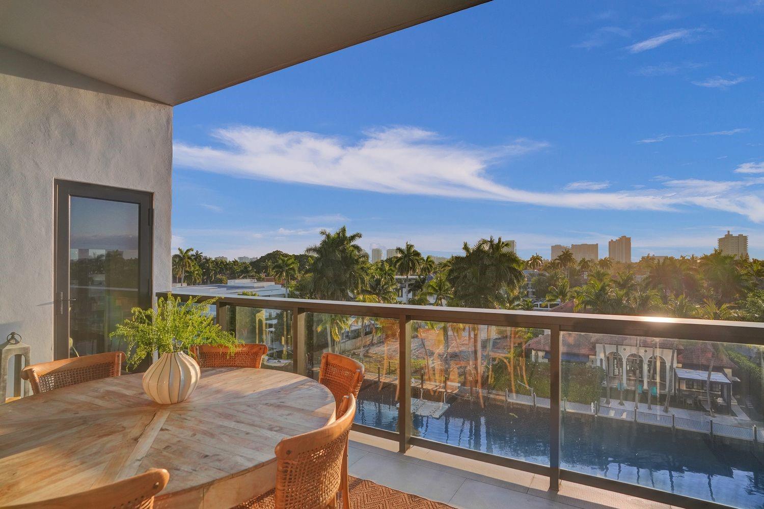 20 Isle Of Venice Dr, Penthouse 2 Property Photo 31
