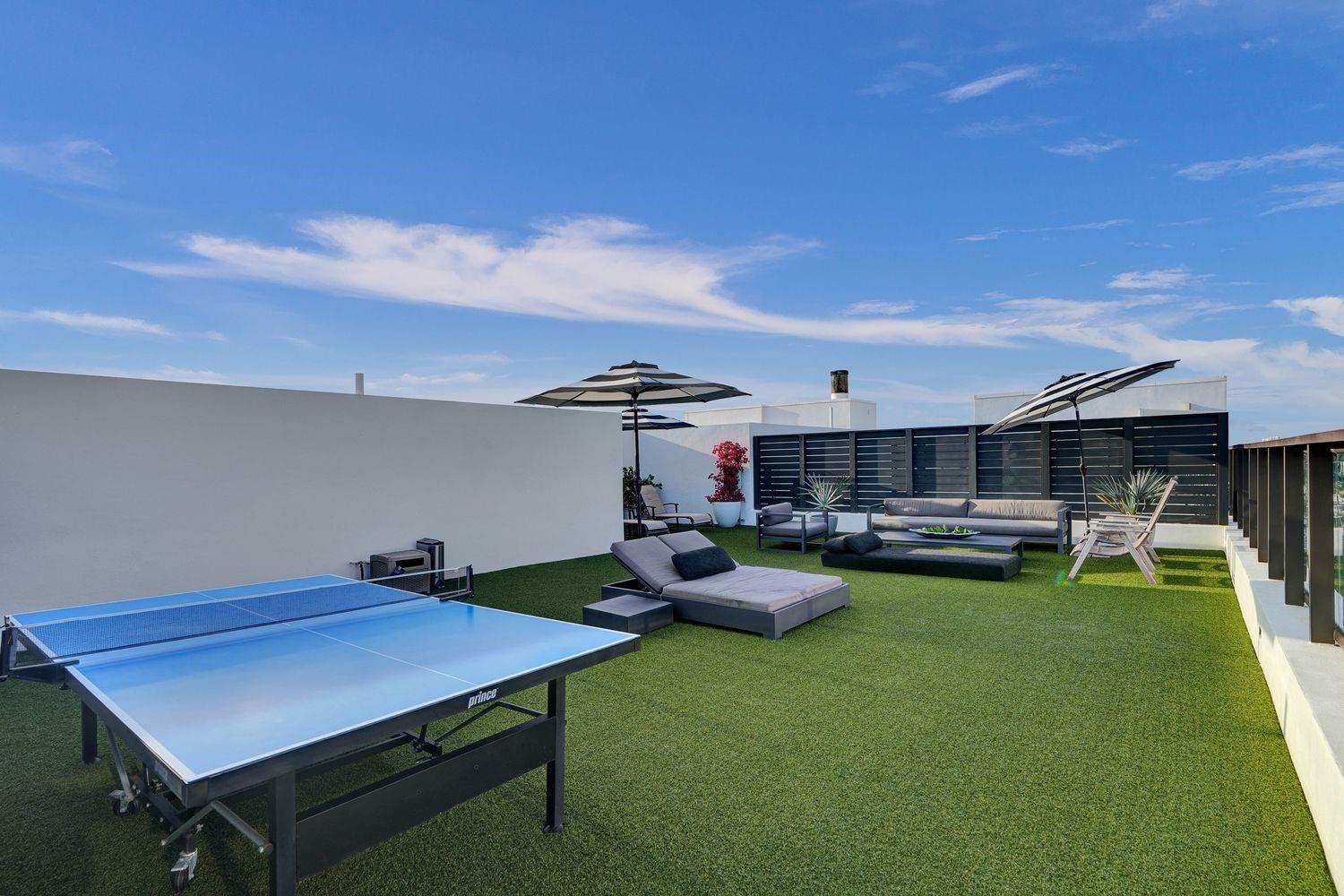 20 Isle Of Venice Dr, Penthouse 2 Property Photo 36