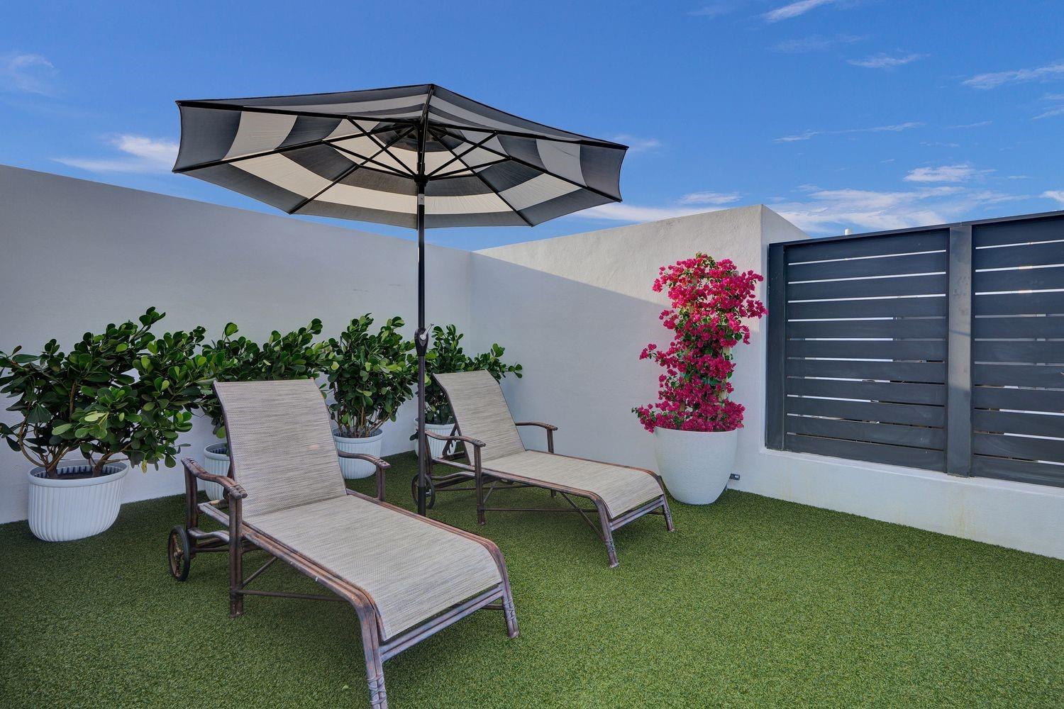 20 Isle Of Venice Dr, Penthouse 2 Property Photo 38