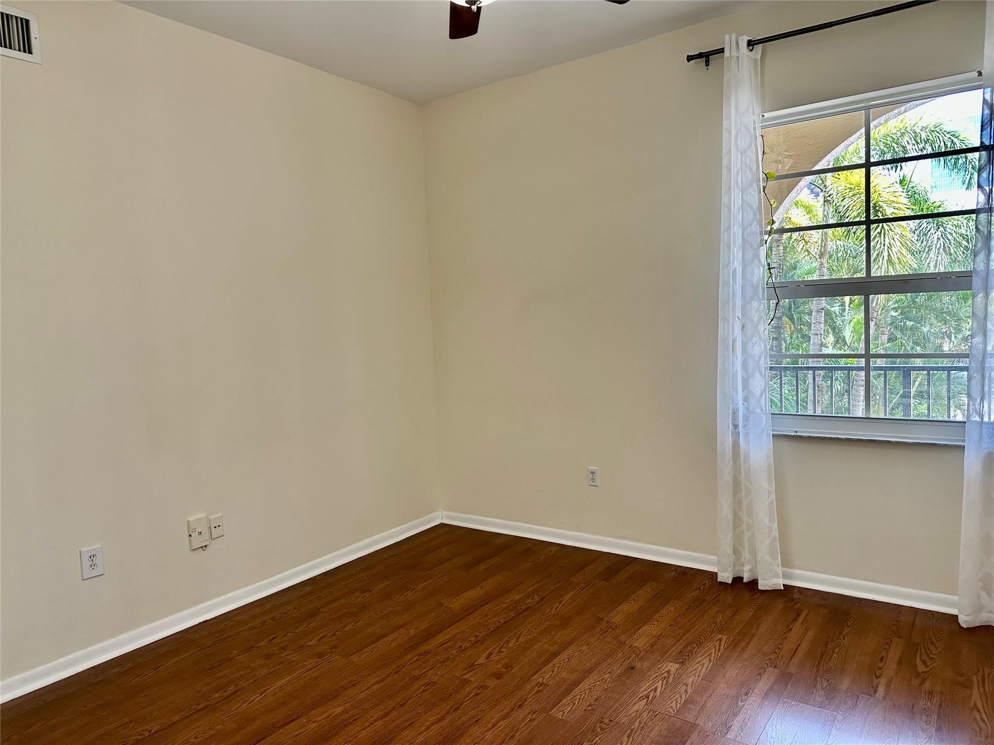 520 Se 5th Ave 3103 Property Photo 7