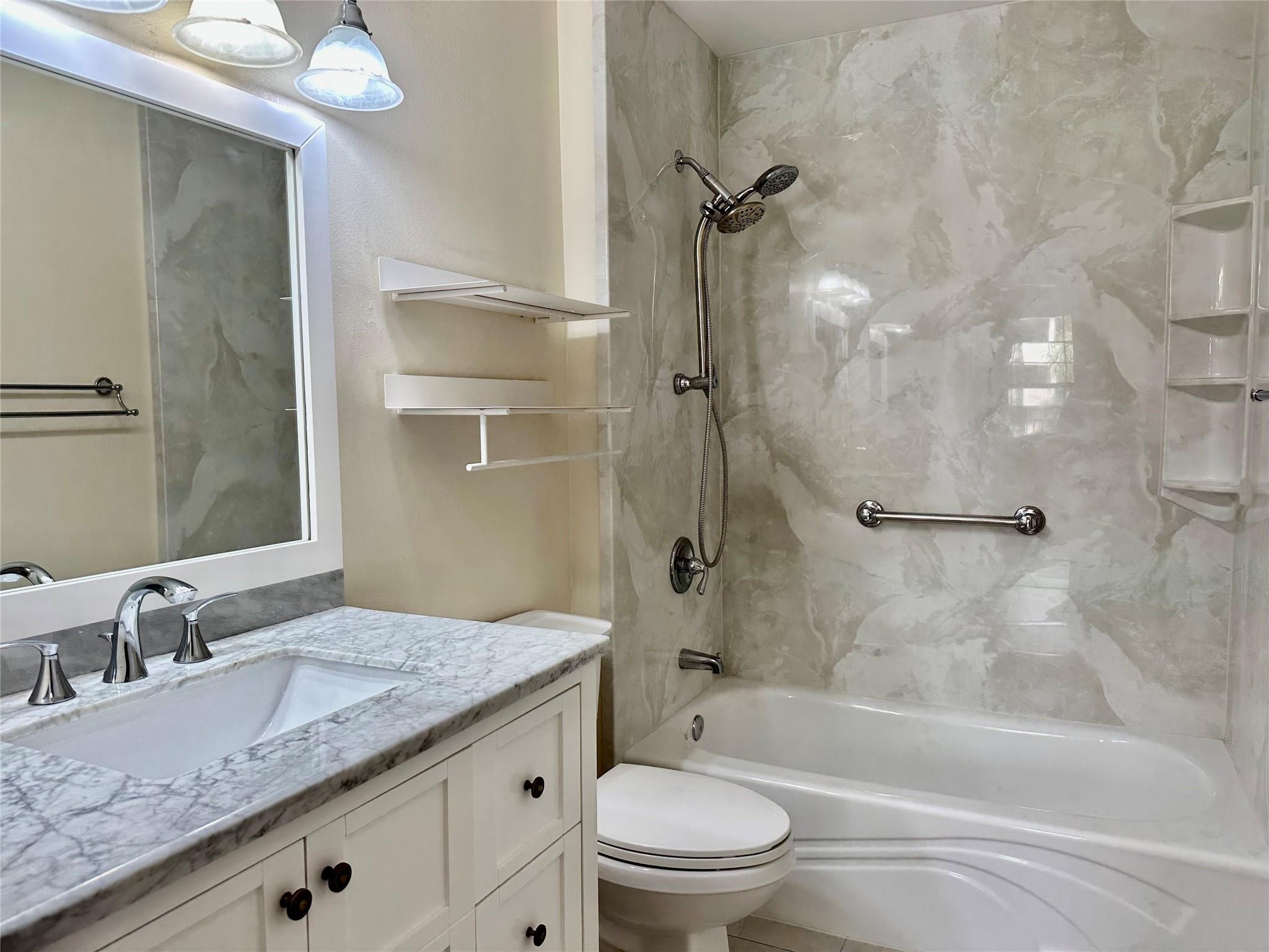 520 Se 5th Ave 3103 Property Photo 9
