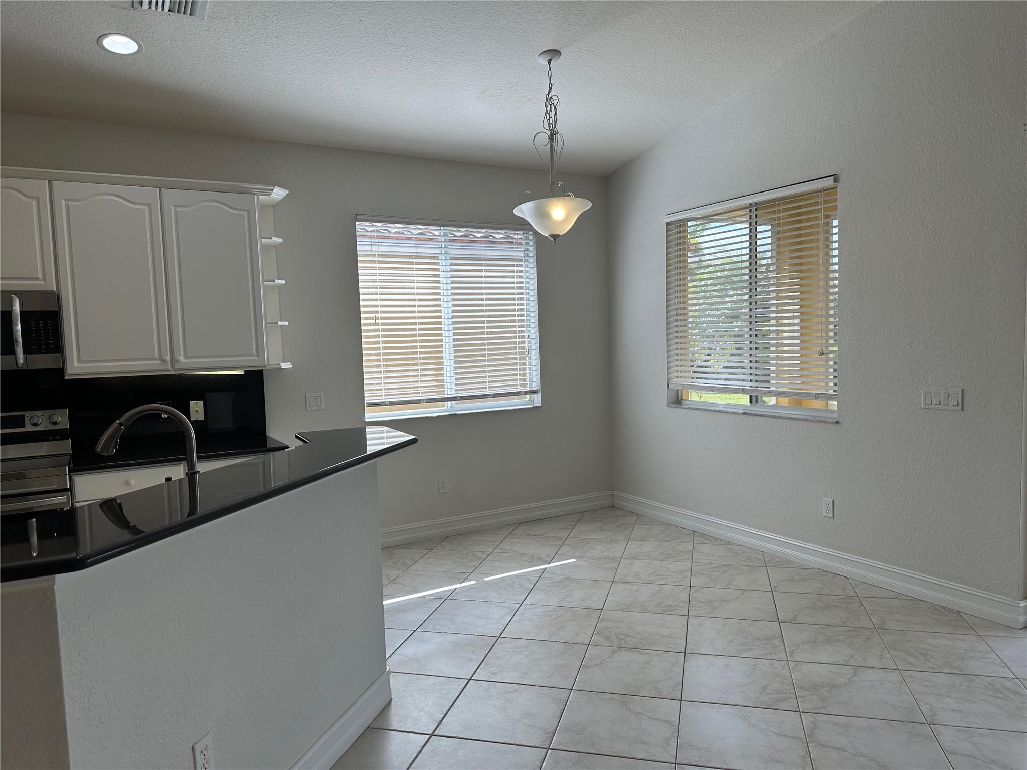 6204 Thames Place Property Photo 10