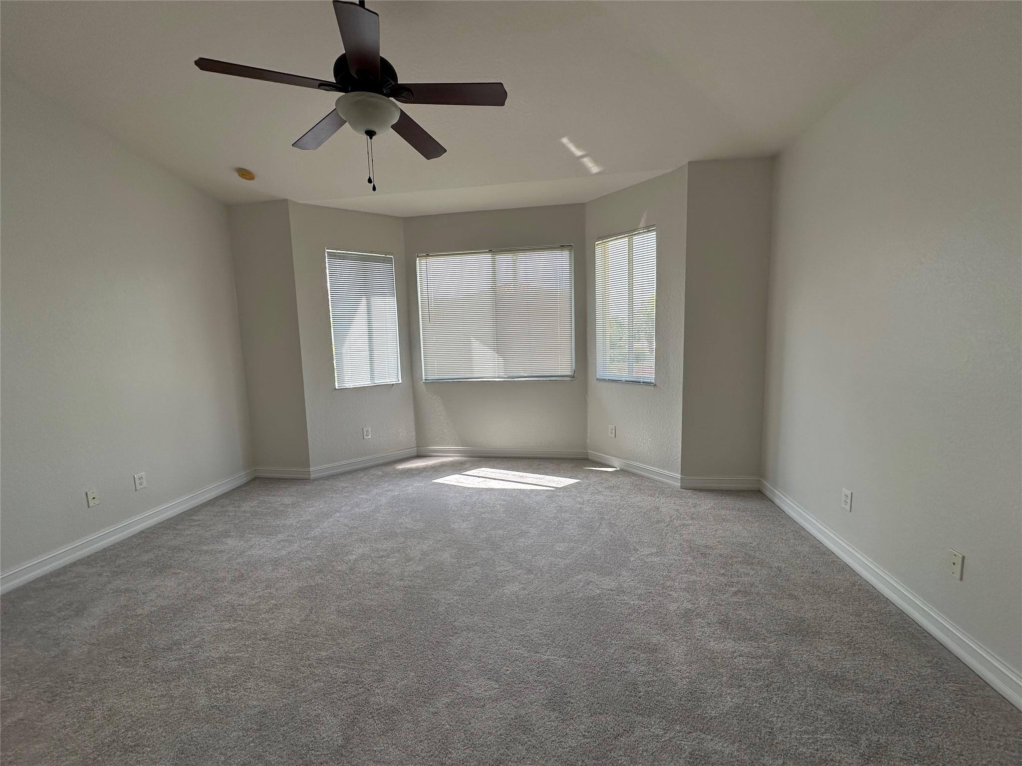 6204 Thames Place Property Photo 12