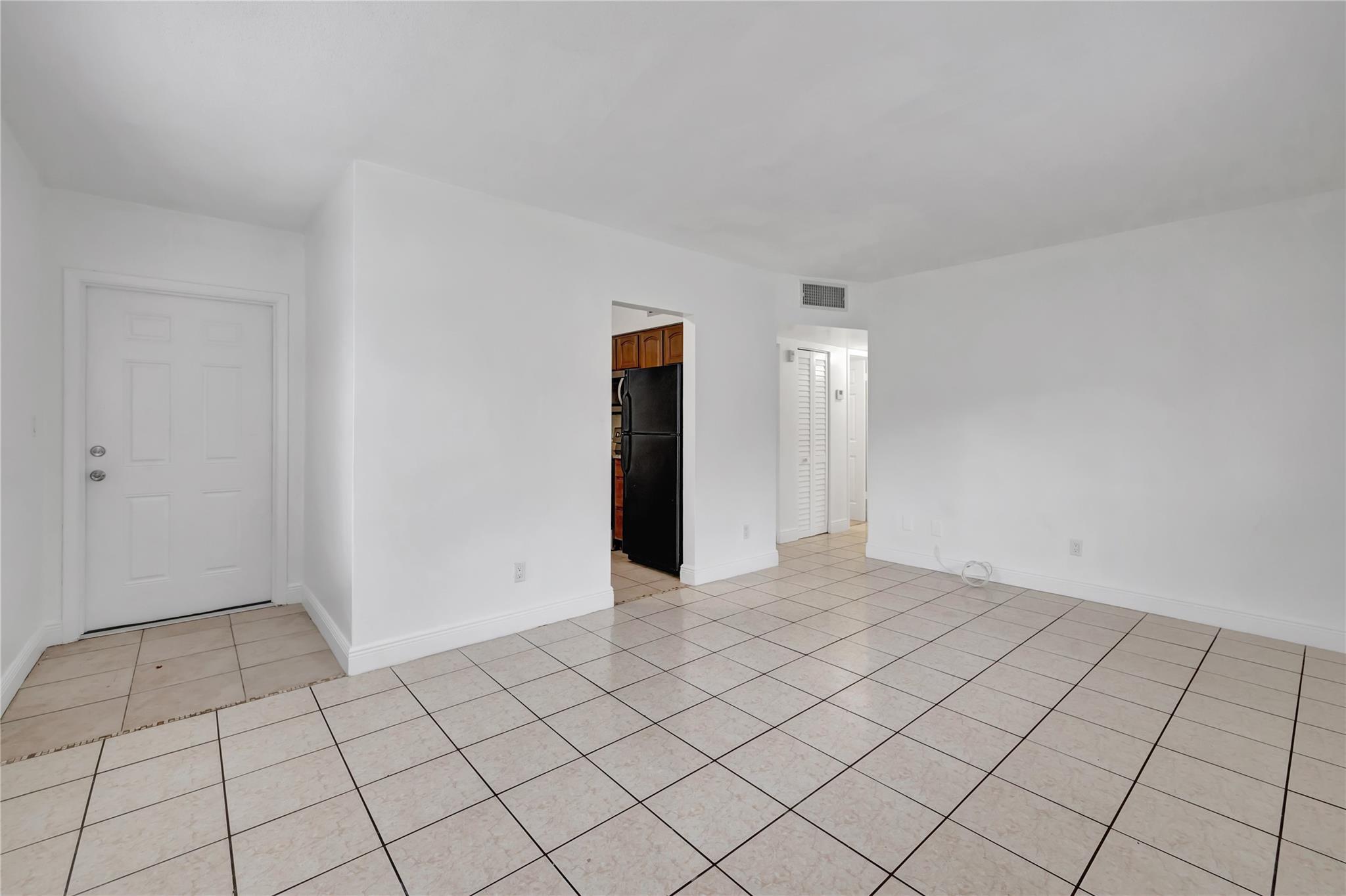 1916 Sw 11th St 30 Property Photo 4