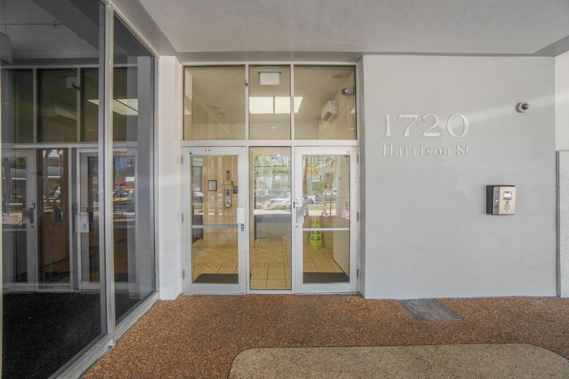 1720 E Harrison Street 18-a Property Photo 4