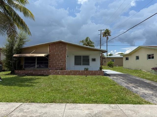 2625 Nw 68th Avenue Property Photo 2