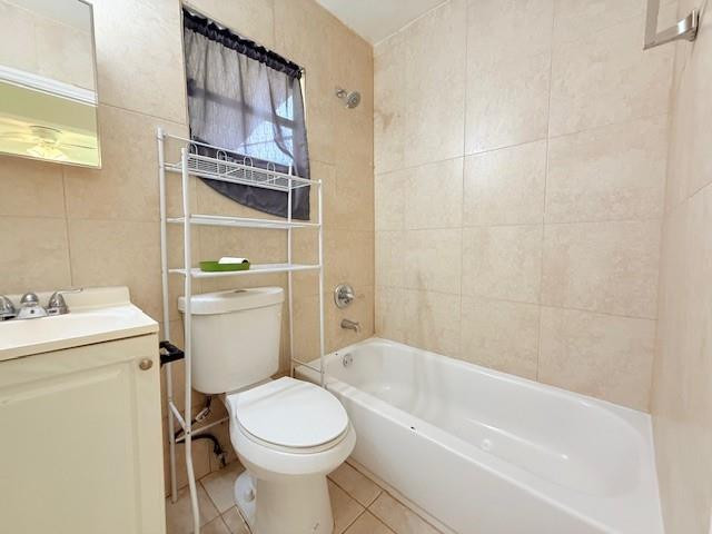 2625 Nw 68th Avenue Property Photo 8