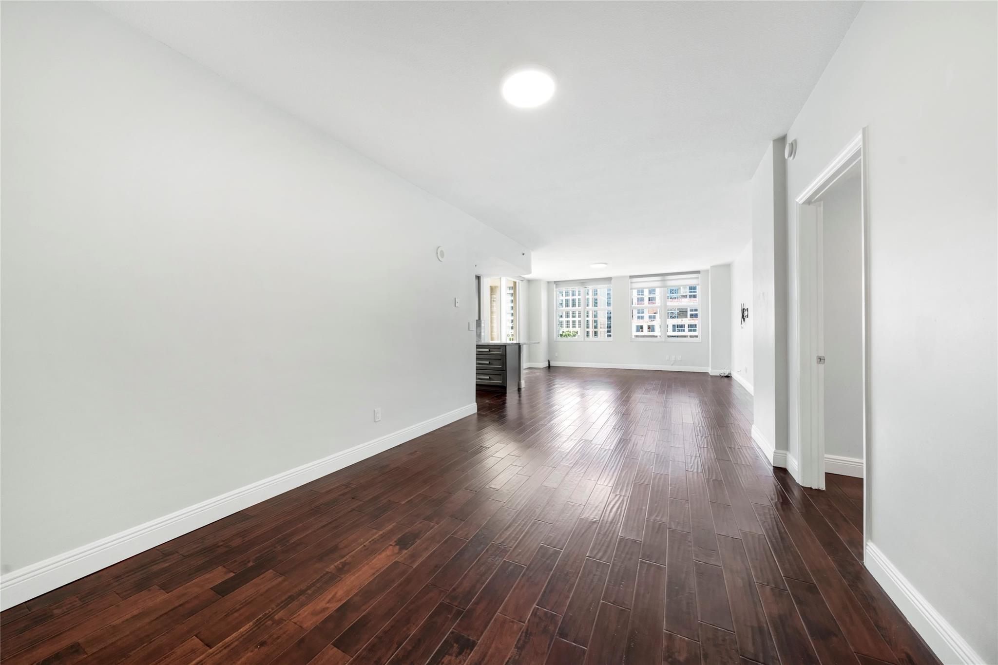 511 Se 5th Ave 1116 Property Photo 7
