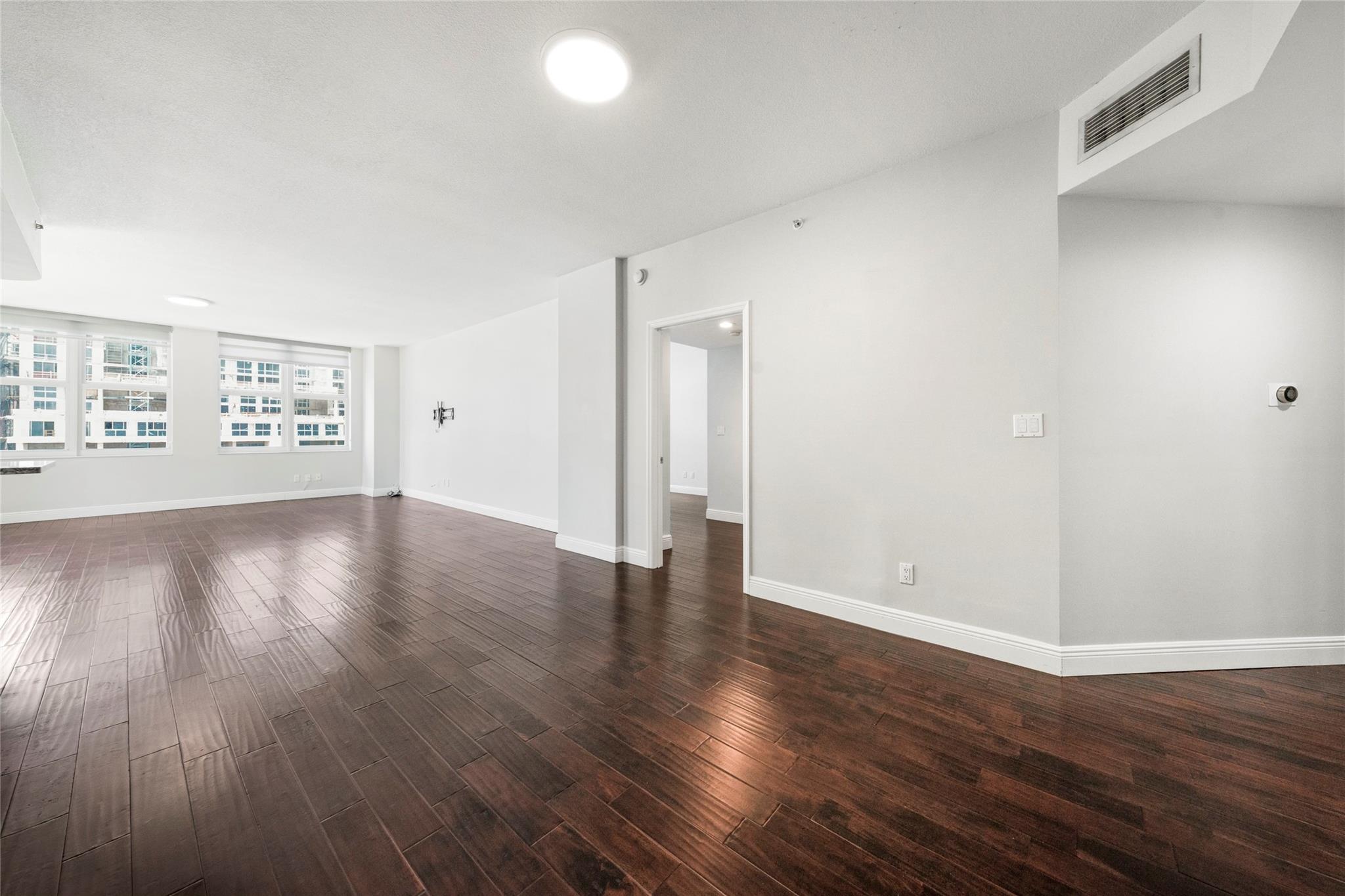 511 Se 5th Ave 1116 Property Photo 15