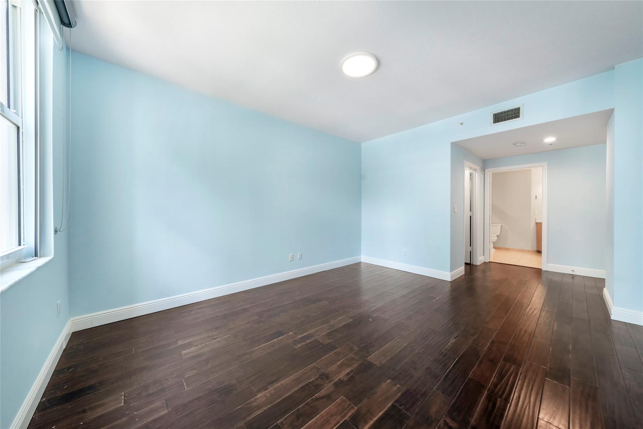 511 Se 5th Ave 1116 Property Photo 25