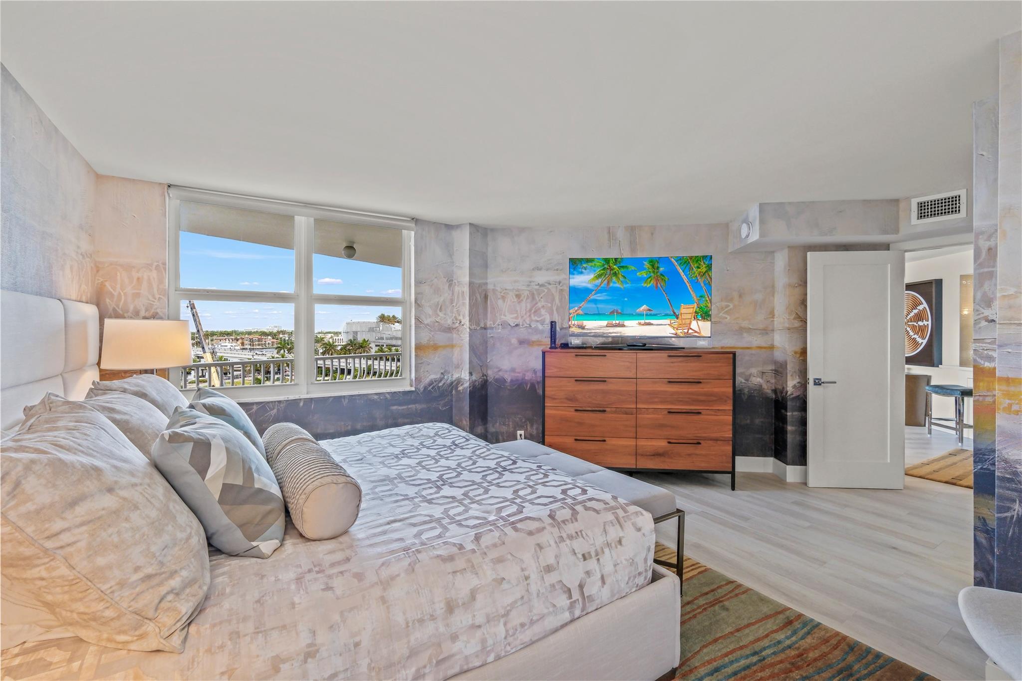 1 Las Olas Circle 503 Property Photo 11