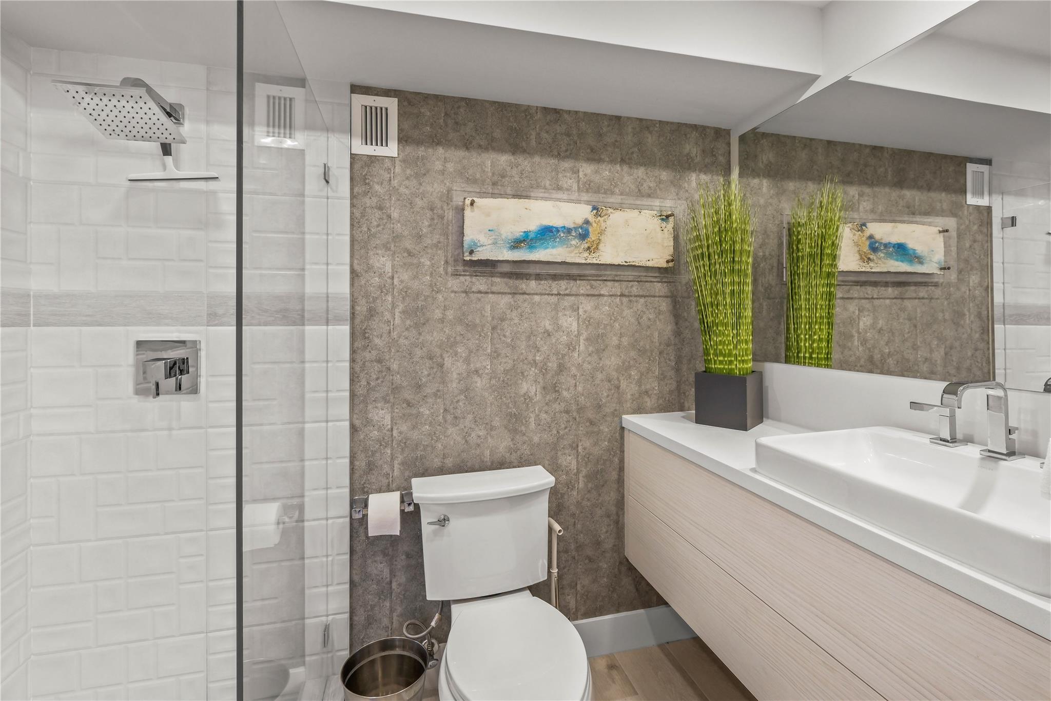 1 Las Olas Circle 503 Property Photo 12