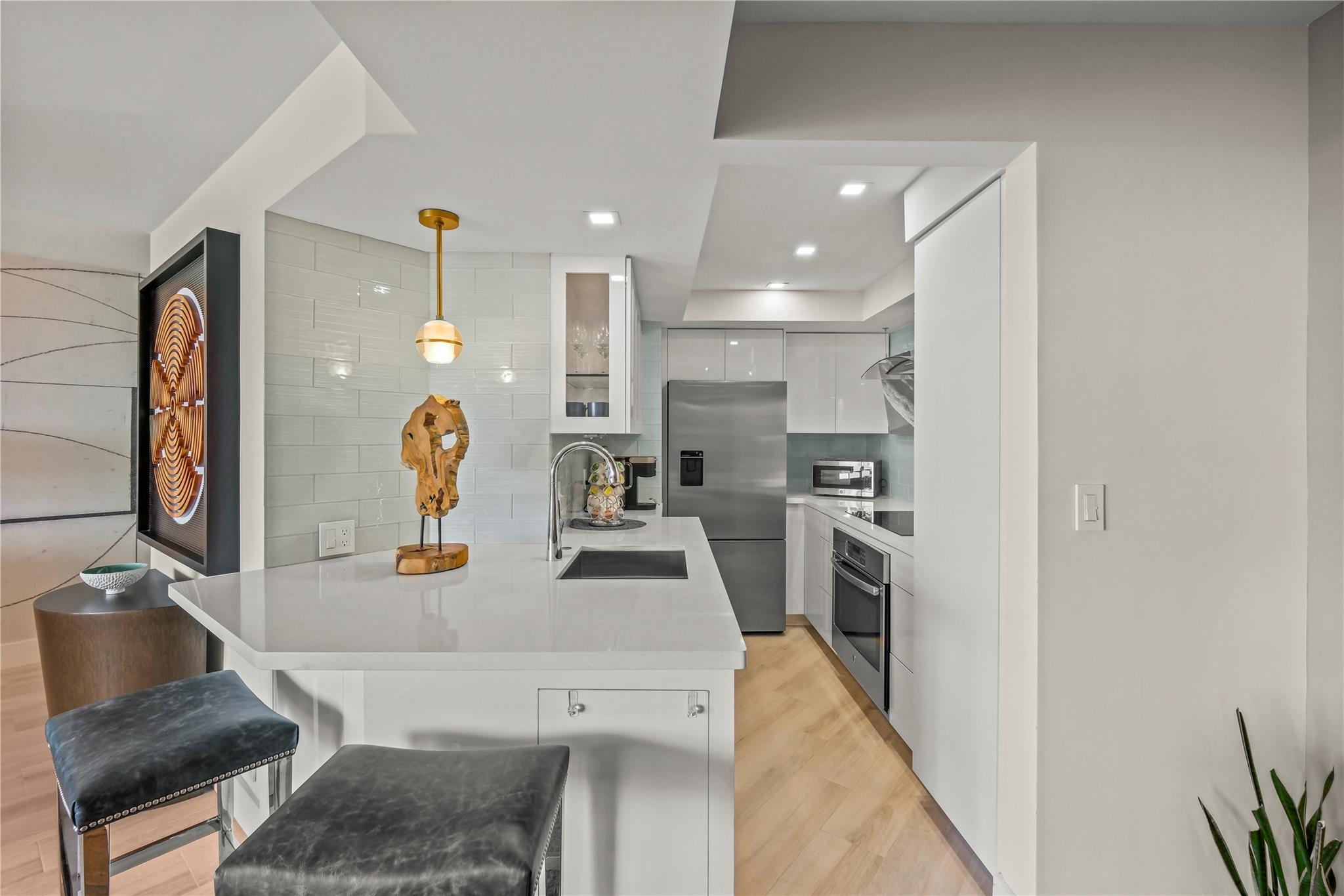 1 Las Olas Circle 503 Property Photo 19