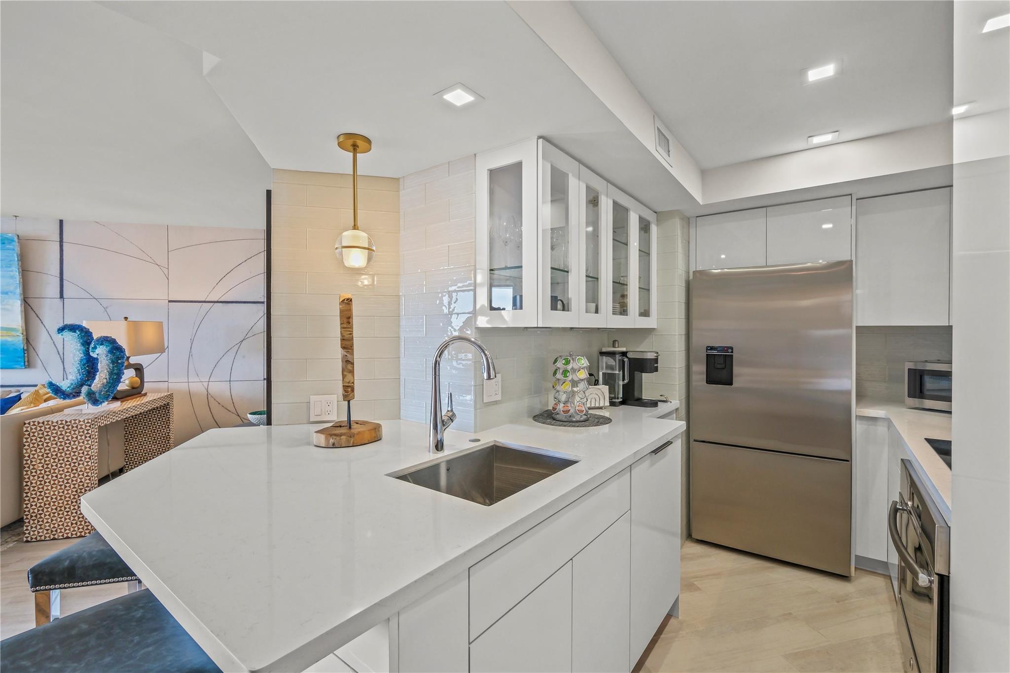 1 Las Olas Circle 503 Property Photo 20