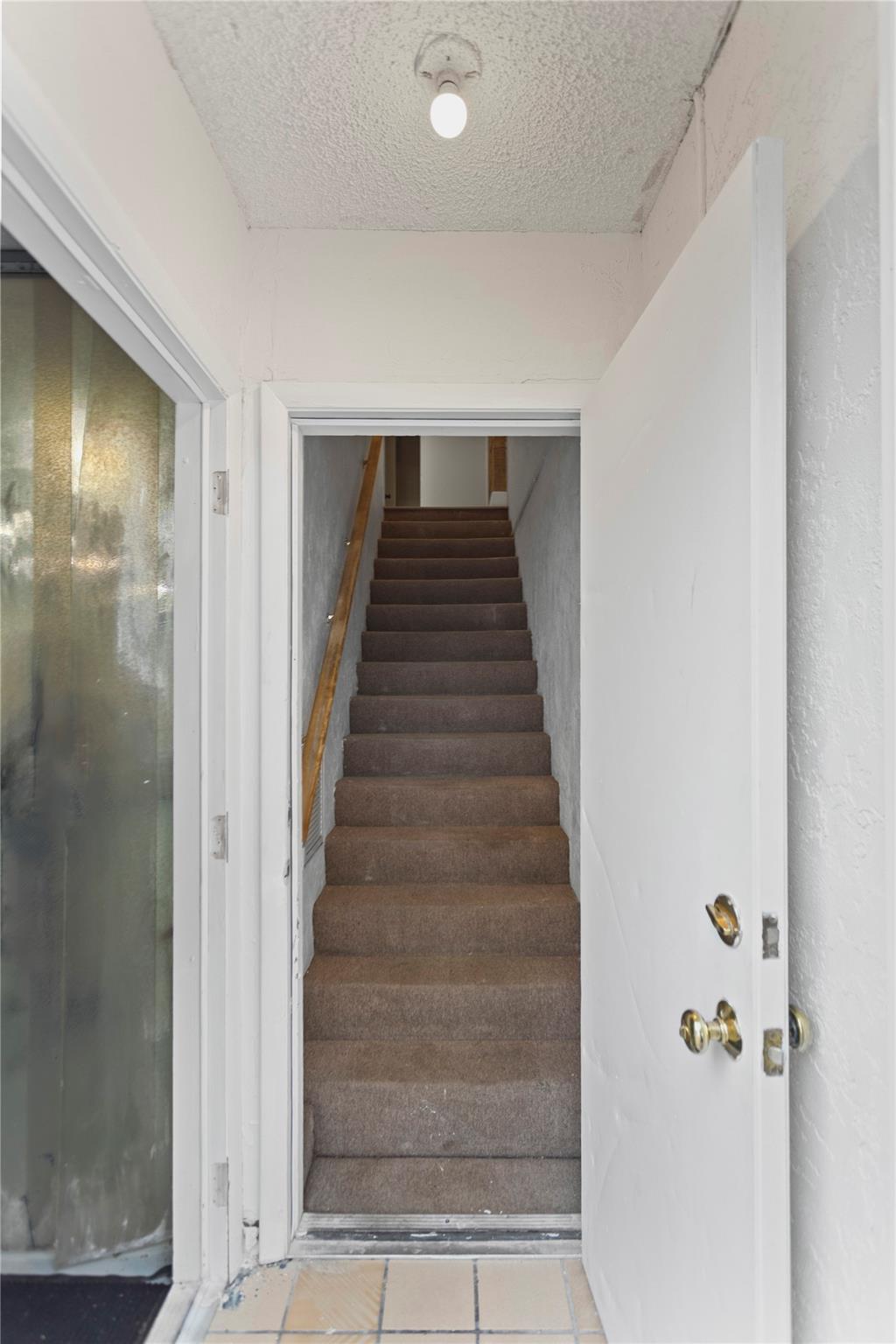 1771 Blount Road 208 Property Photo 6