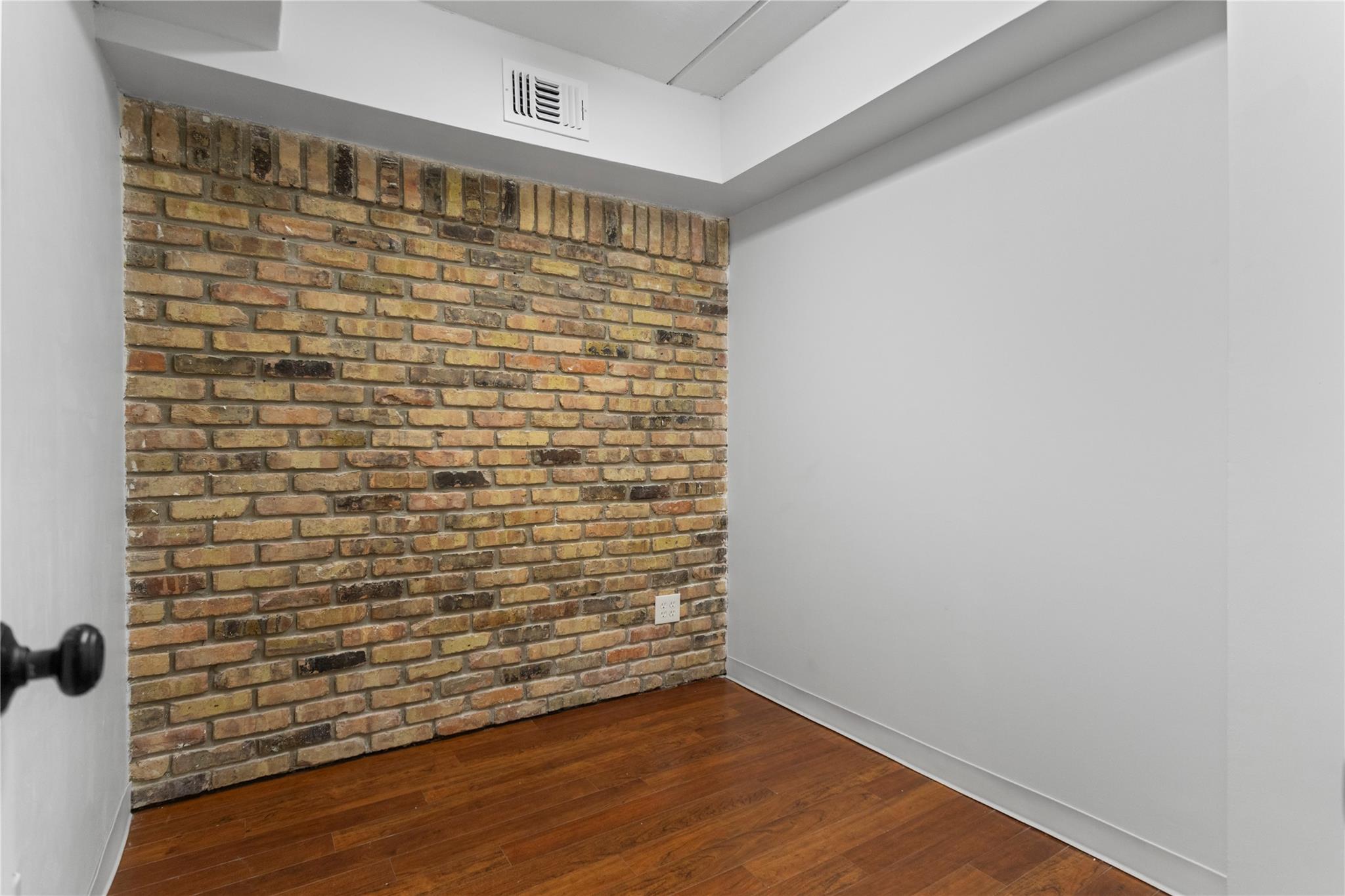 1771 Blount Road 208 Property Photo 28