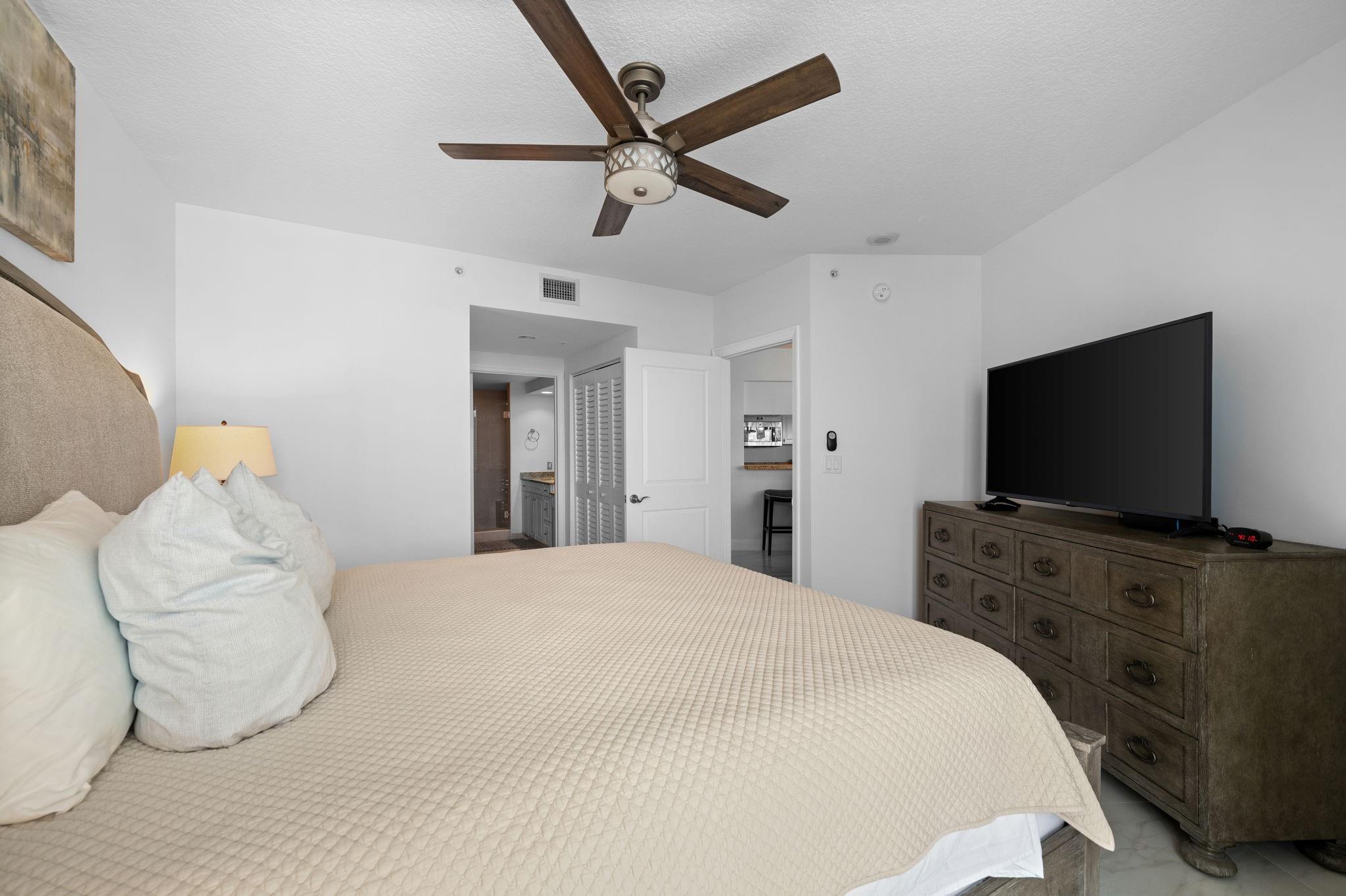 347 N New River Dr E 2201 Property Photo 14