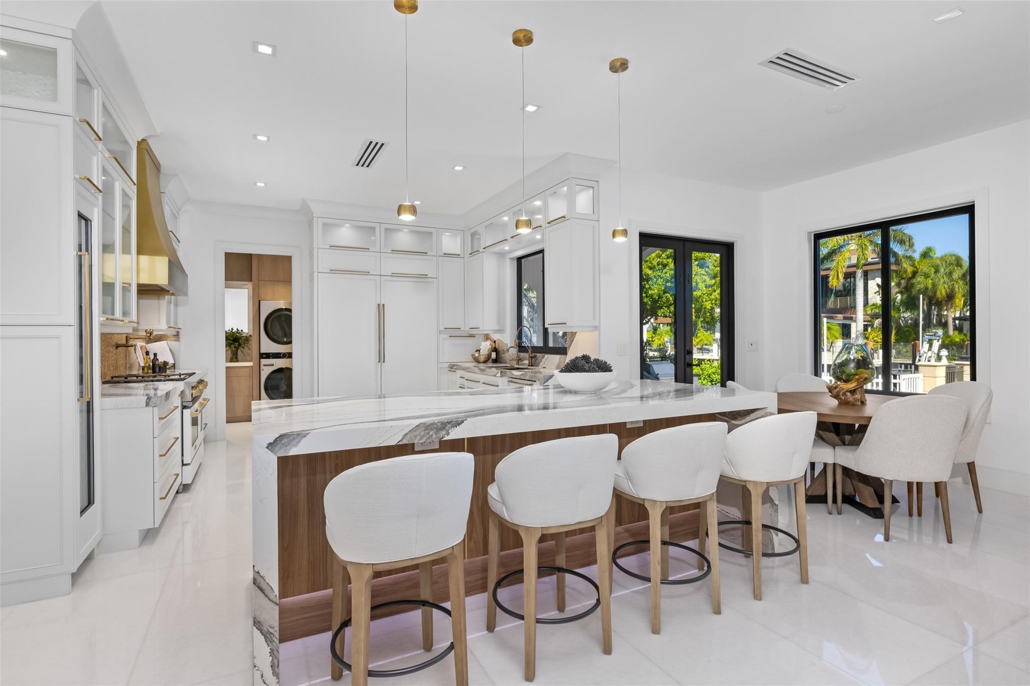 620 Coral Way Property Photo 10